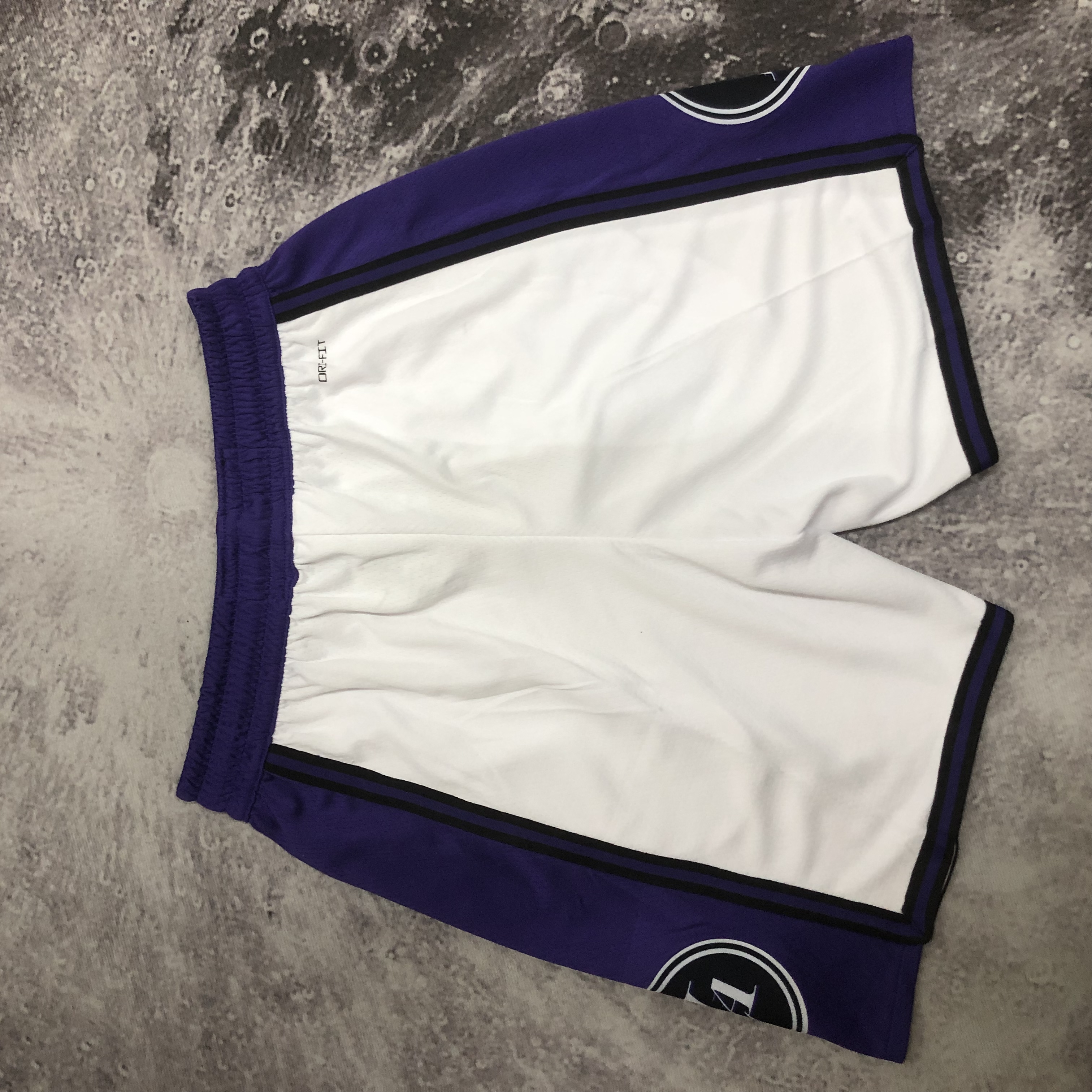 '23 Lakers city ball pants