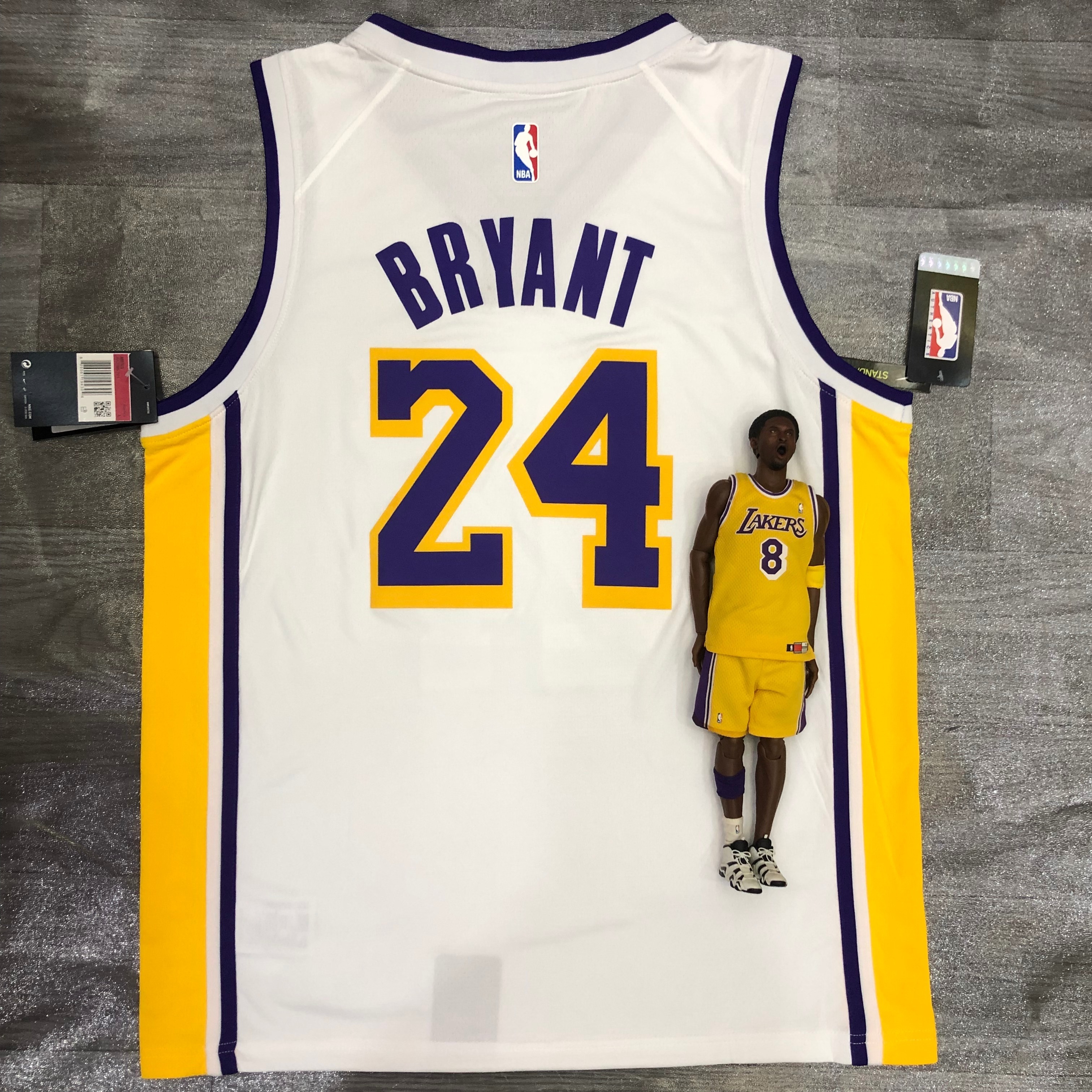 Lakers white V-neck No. 24 Bryant