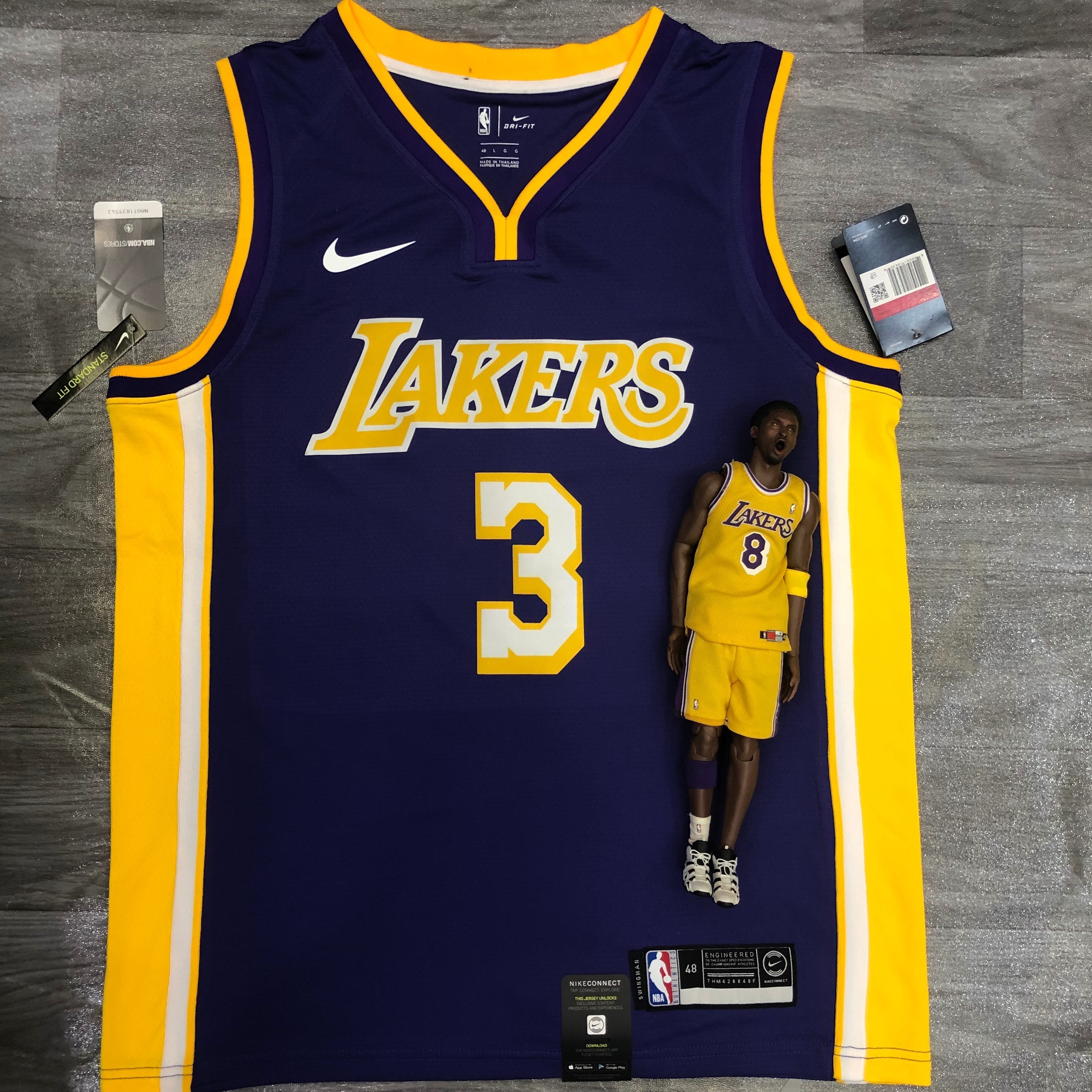 Lakers purple V-neck No. 3 Davis