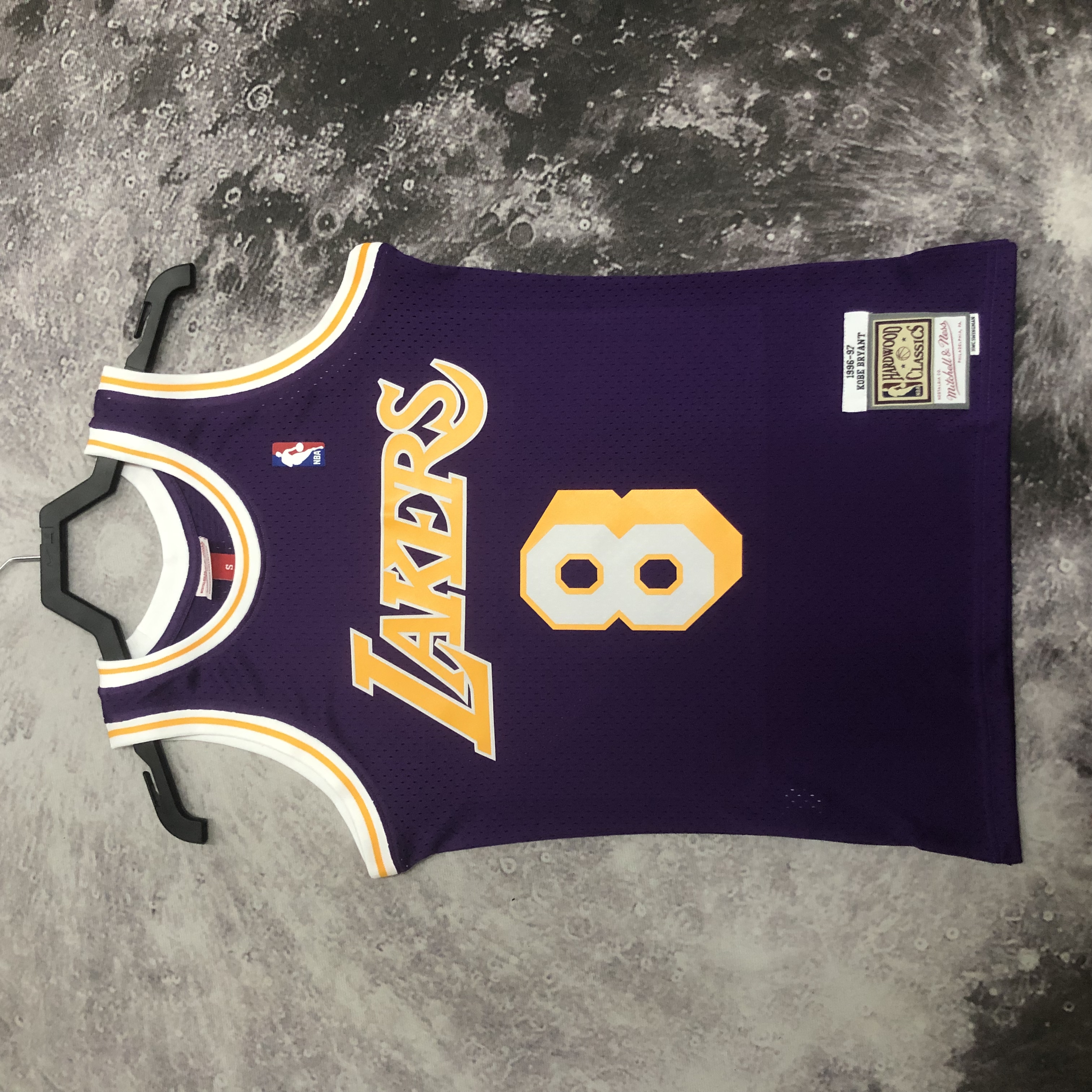 MN Hot Press throwback jersey SW Lakers 9697 round neck purple No. 8 Bryant