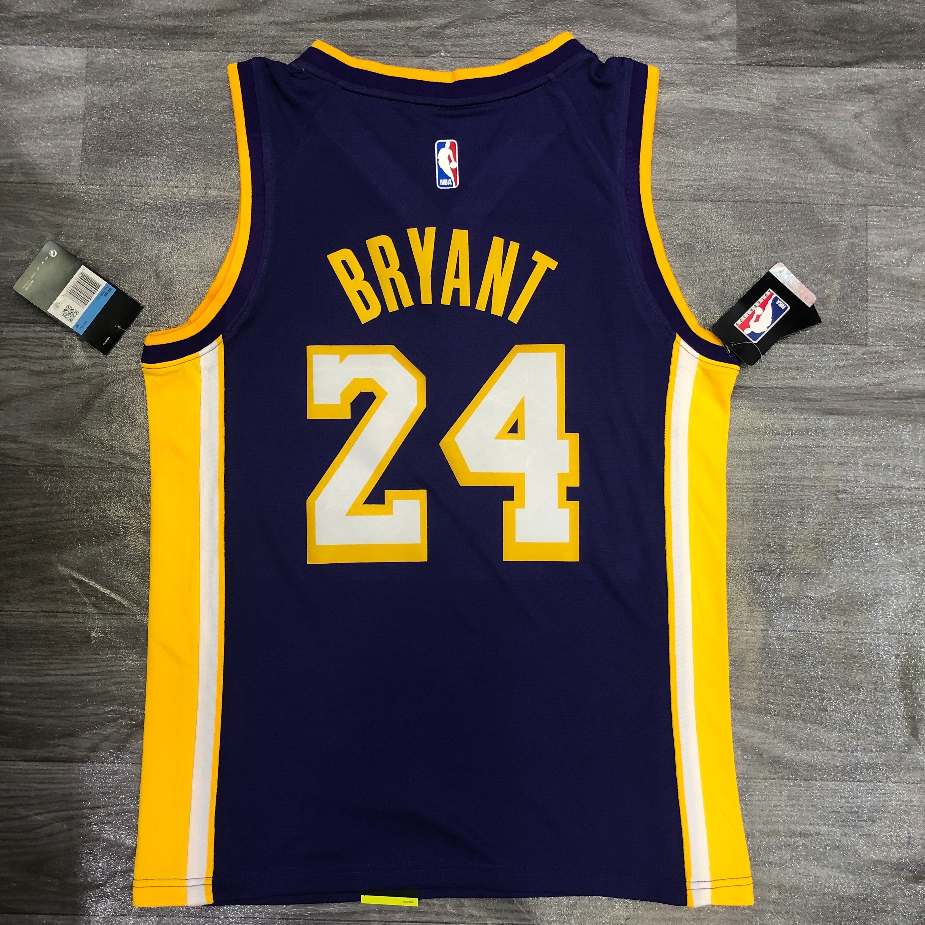 Lakers purple V-neck No. 24 Bryant