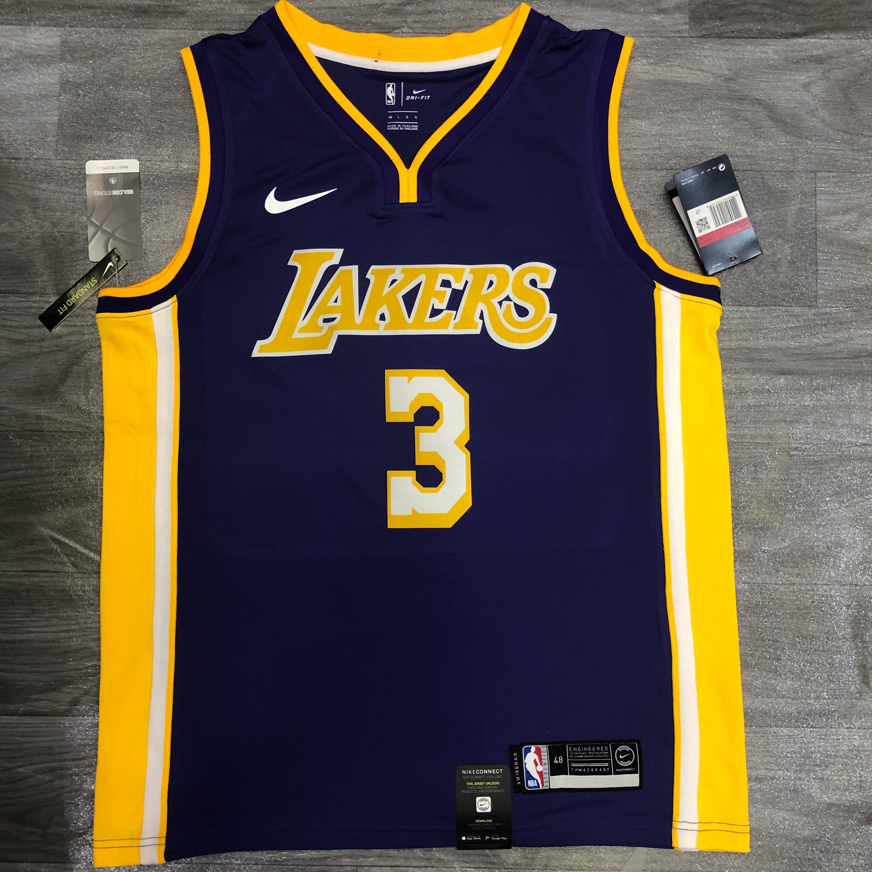Lakers purple V-neck No. 3 Davis