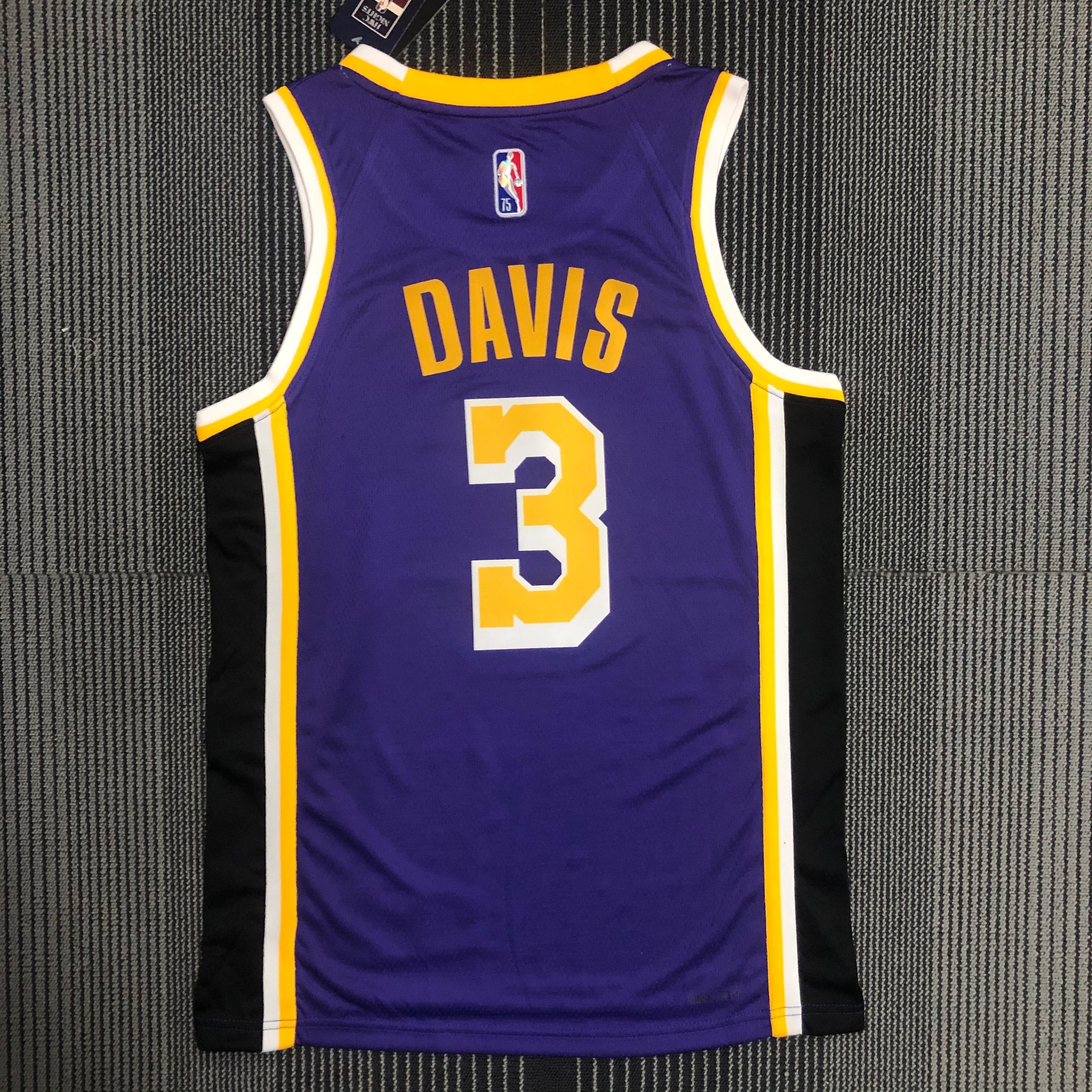 75th anniversary Lakers Flyers limited No. 3 Davis