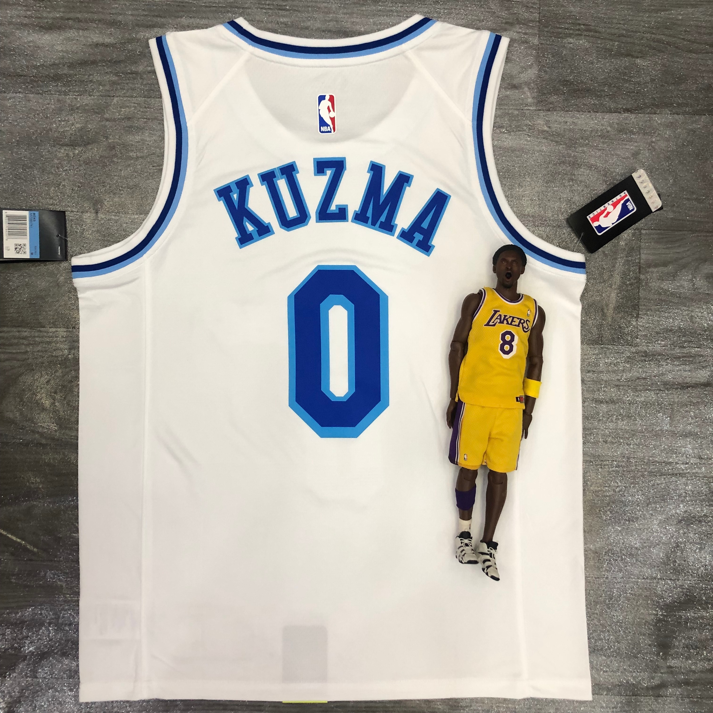 Lakers Retro night Latin white 0 Kuzma