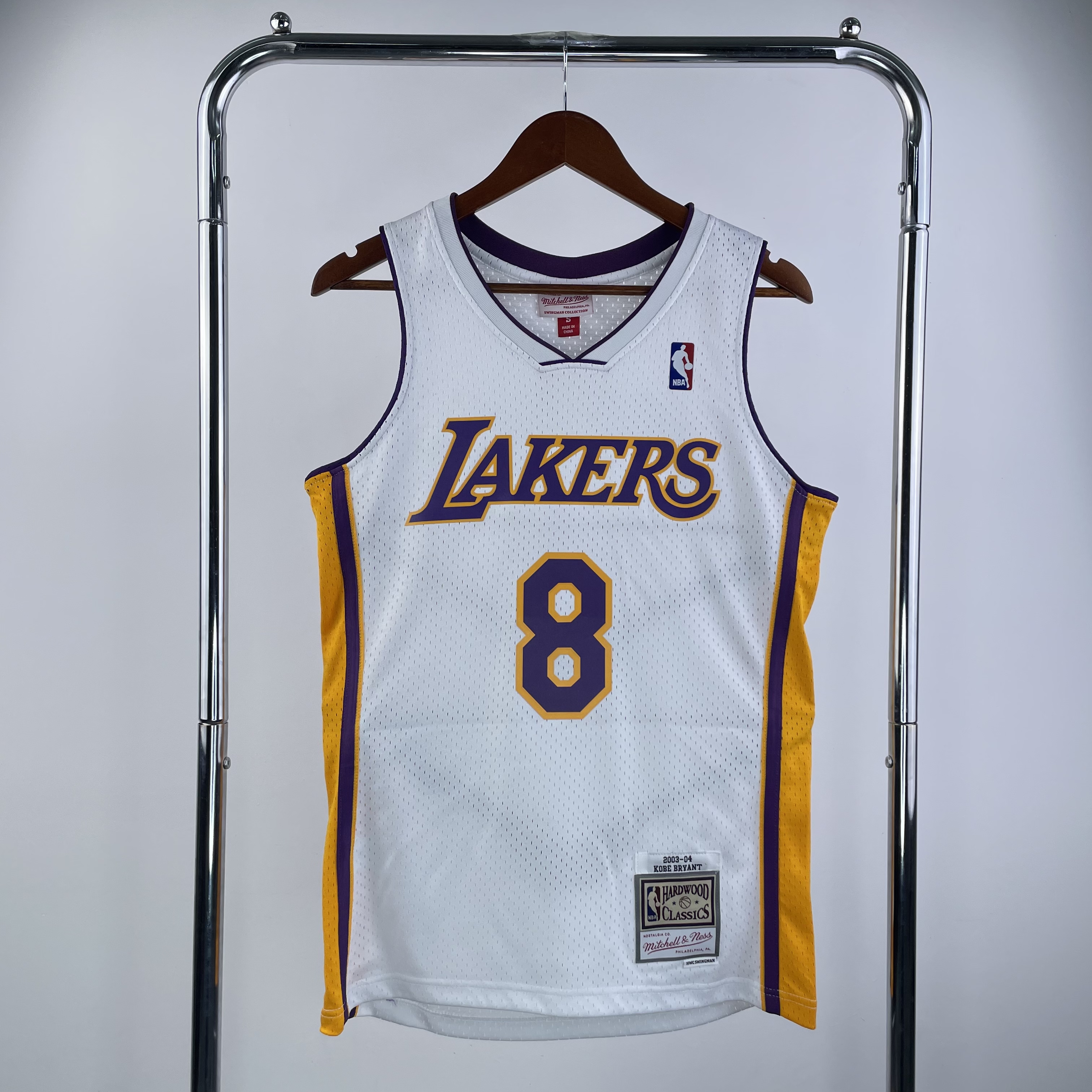 MN Hot Press Throwback jersey SW Lakers' 0304 V-neck white No. 8 Bryant