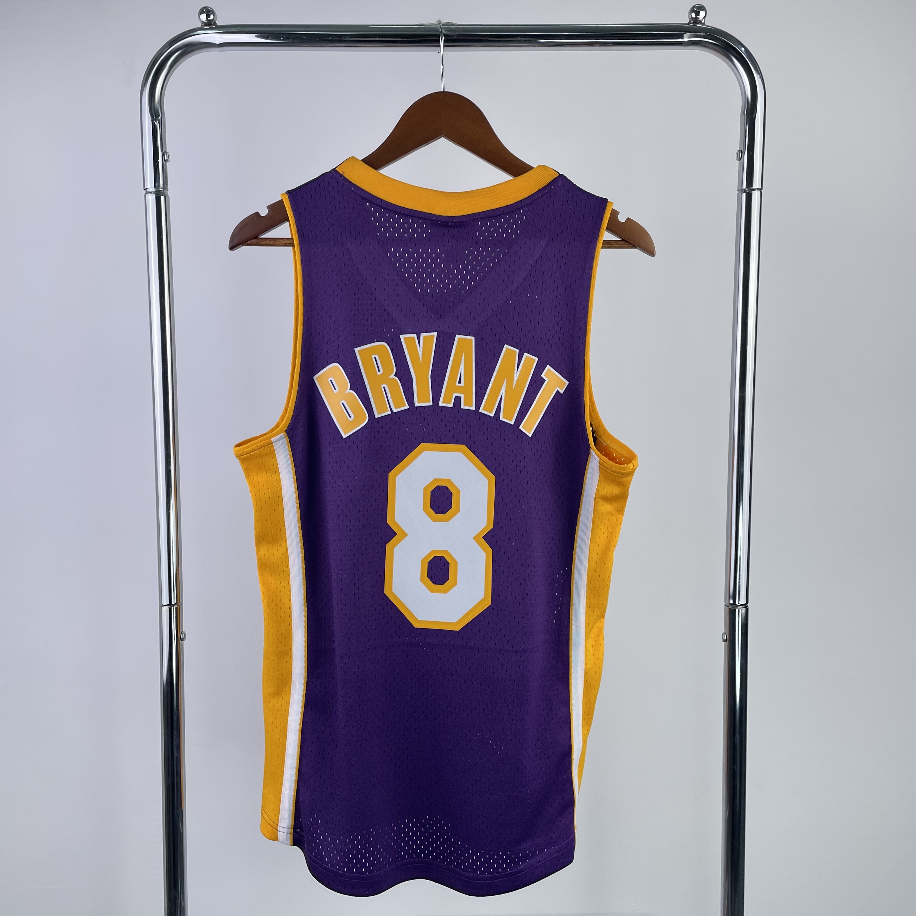 MN Hot Press Throwback Jersey SW Lakers 20001 season V-neck Purple No. 8 Bryant