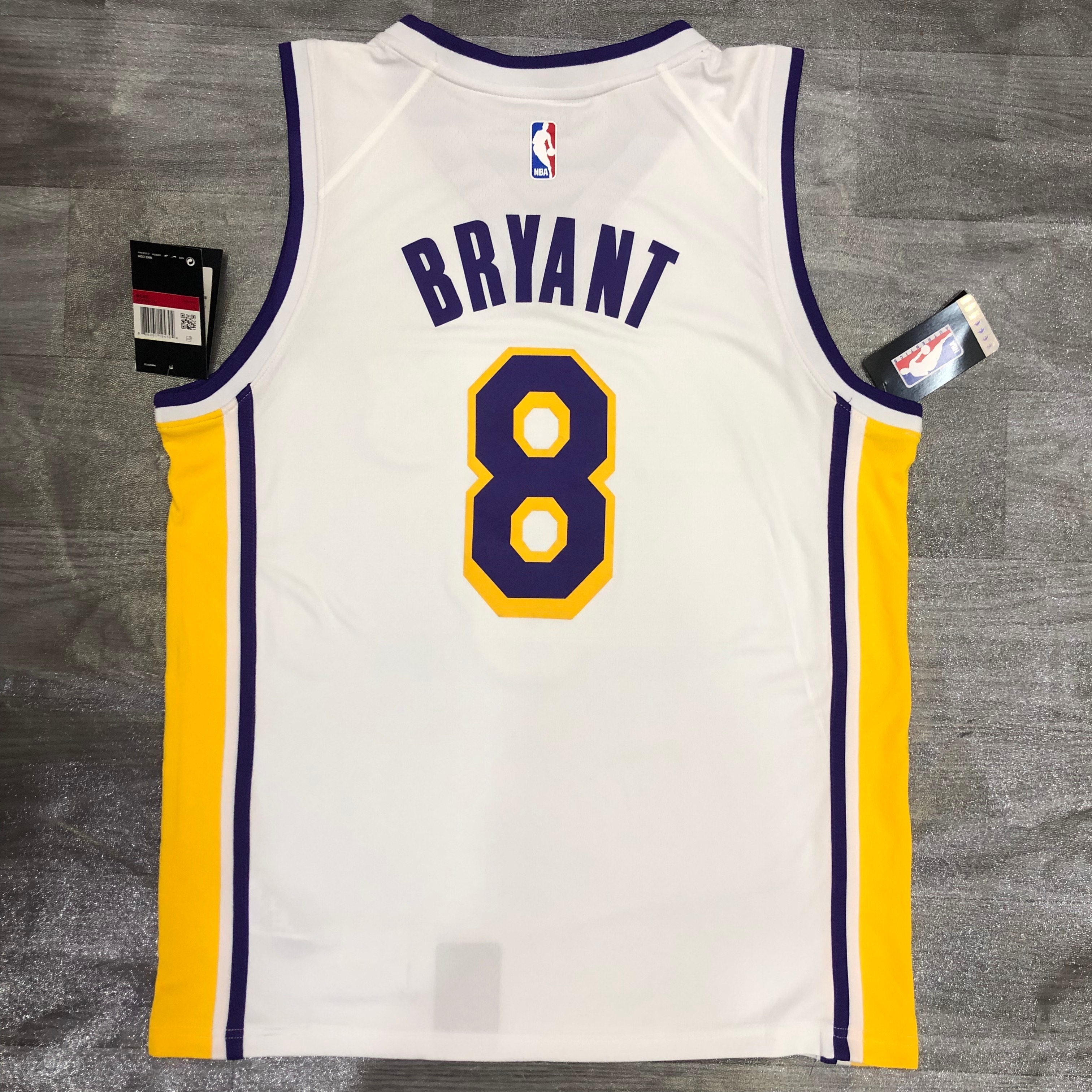 Lakers white V-neck No. 8 Bryant