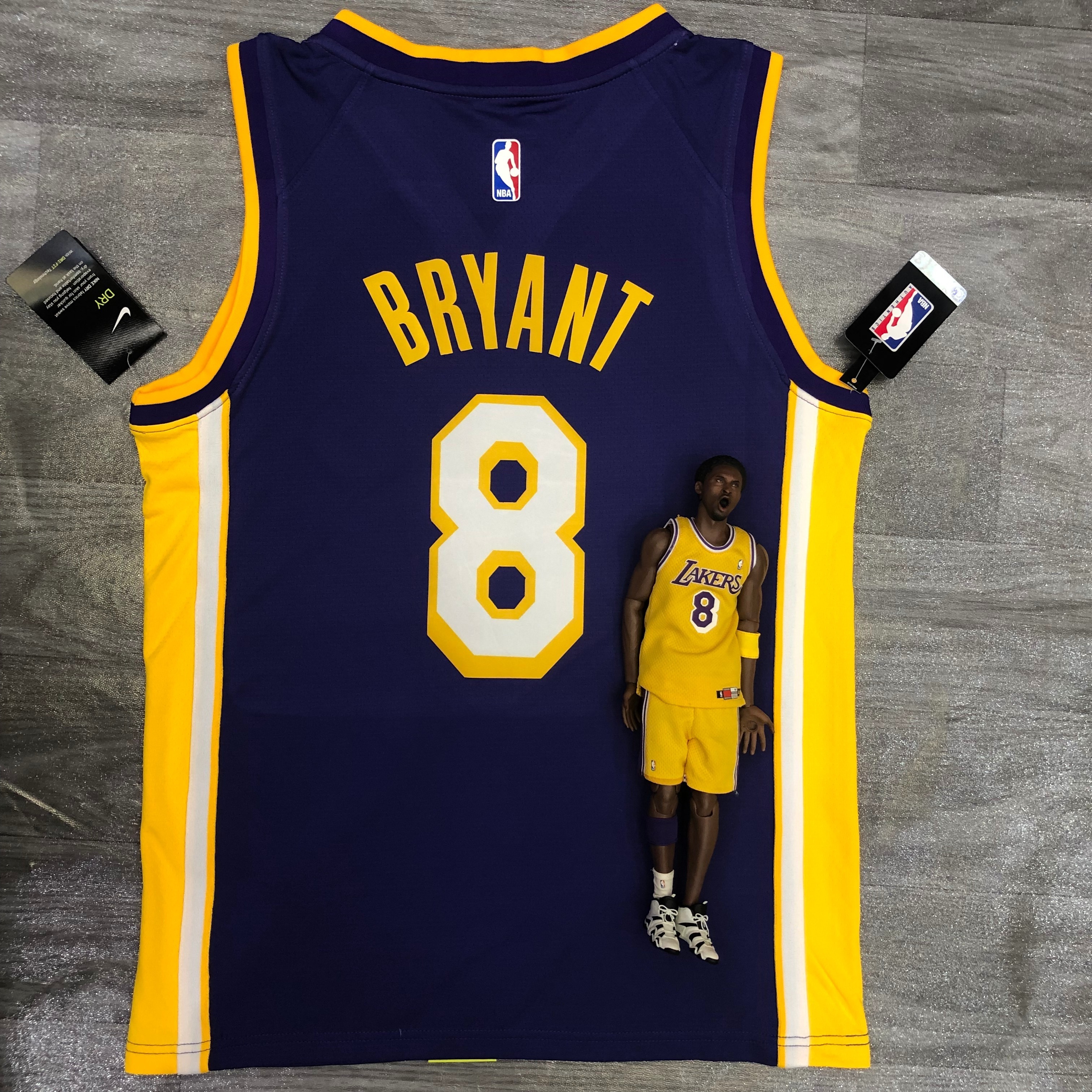 Lakers purple V-neck No. 8 Bryant