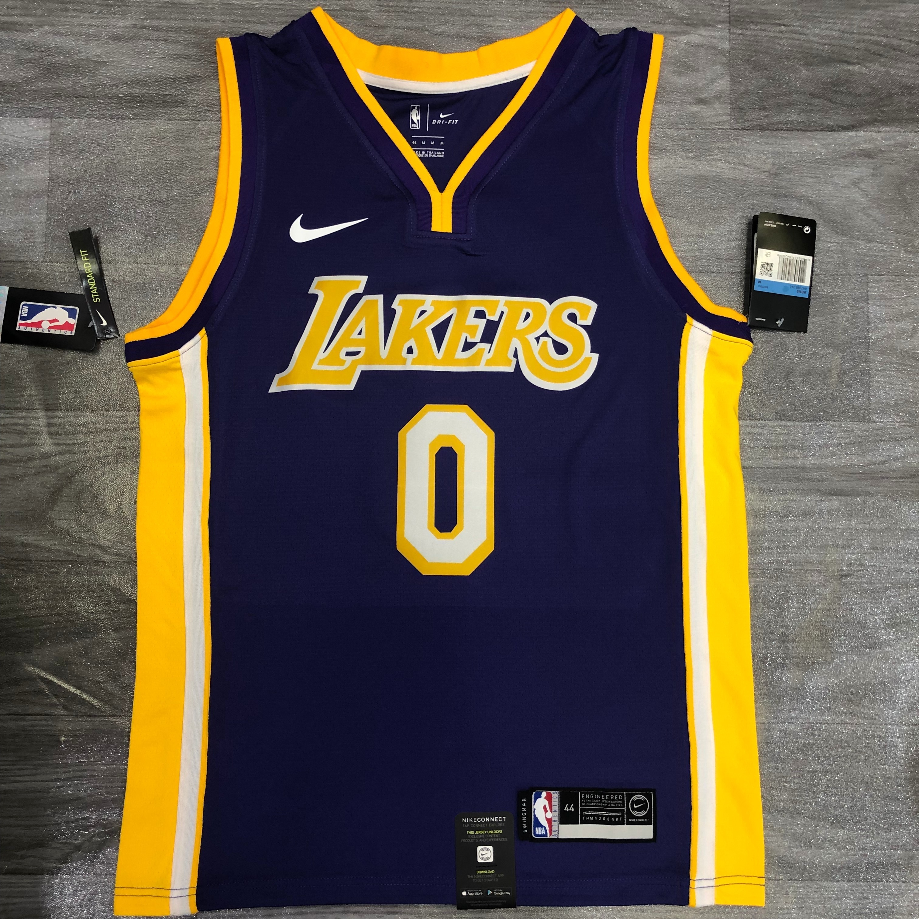 Lakers purple V-neck No. 0 Nick Young