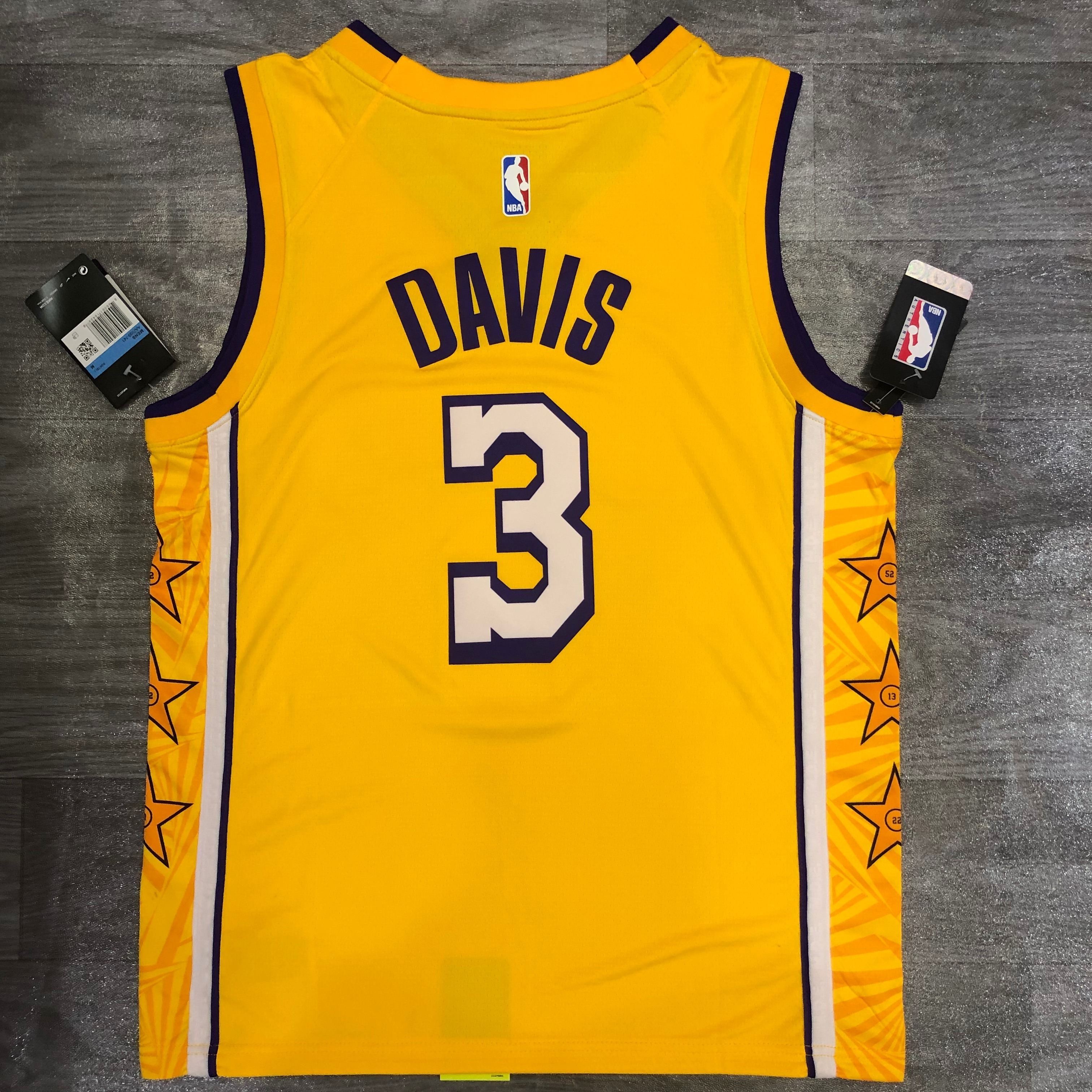 Lakers with Star No. 3 Davis