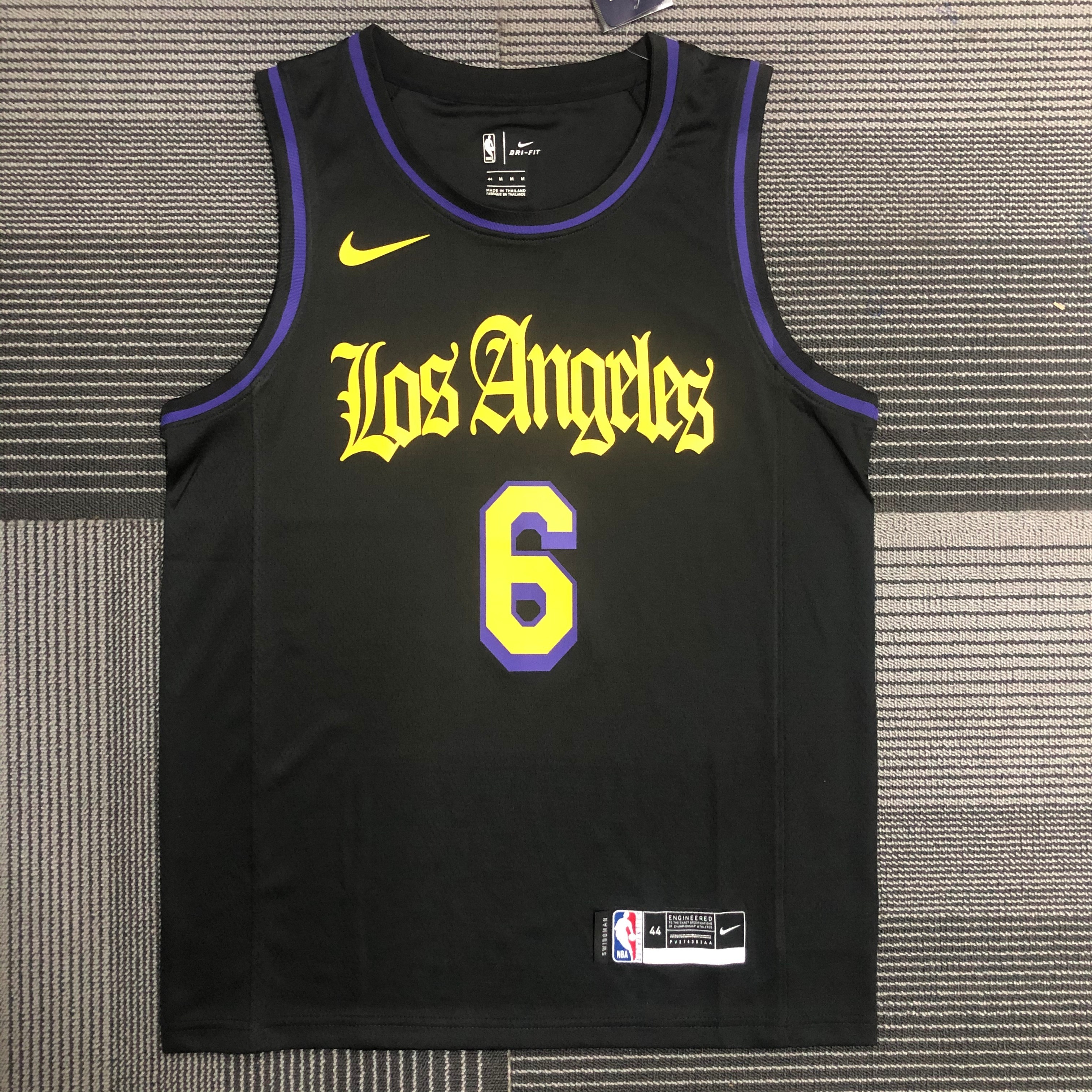 Lakers Black Latin No. 6 James