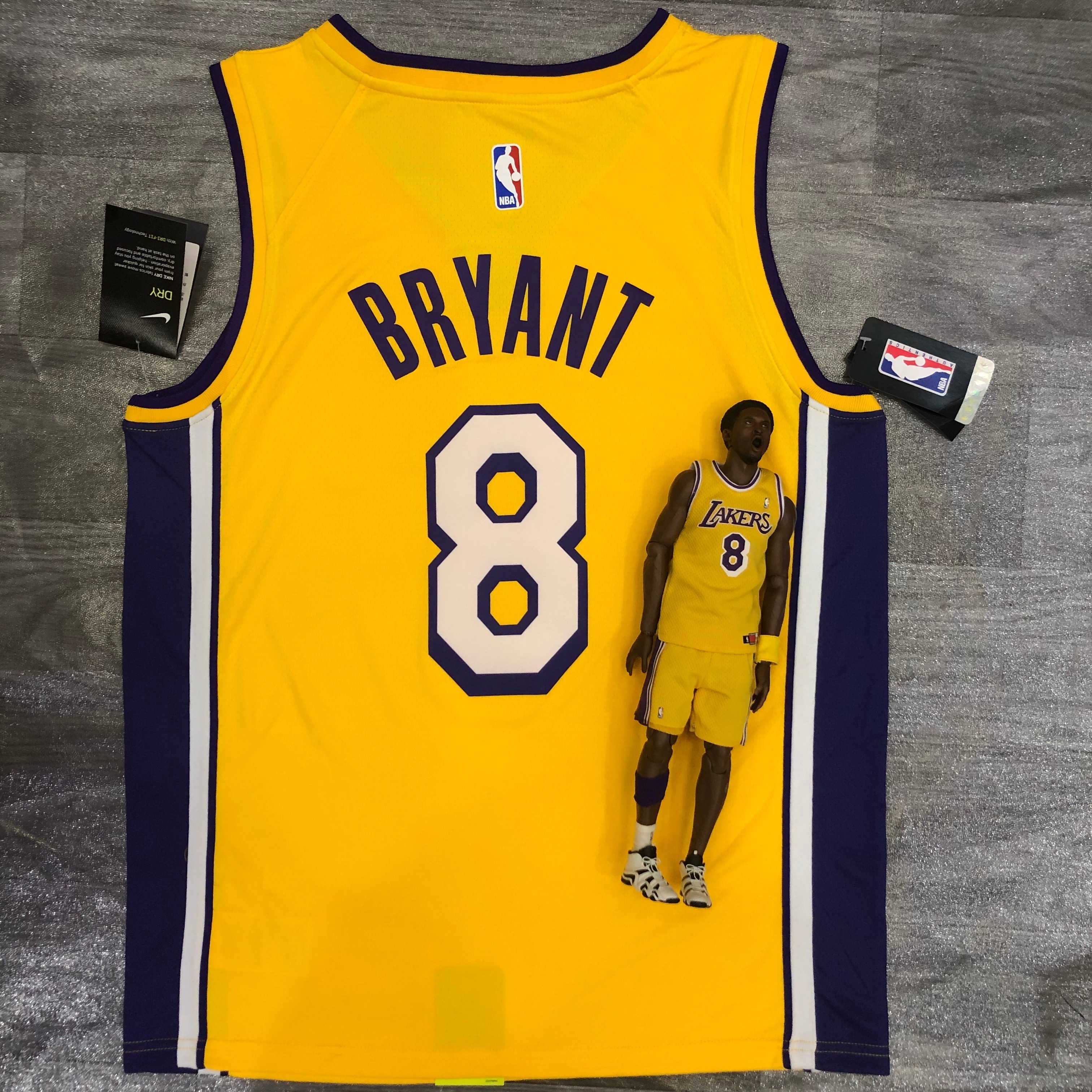 Lakers yellow V-neck No. 8 Bryant
