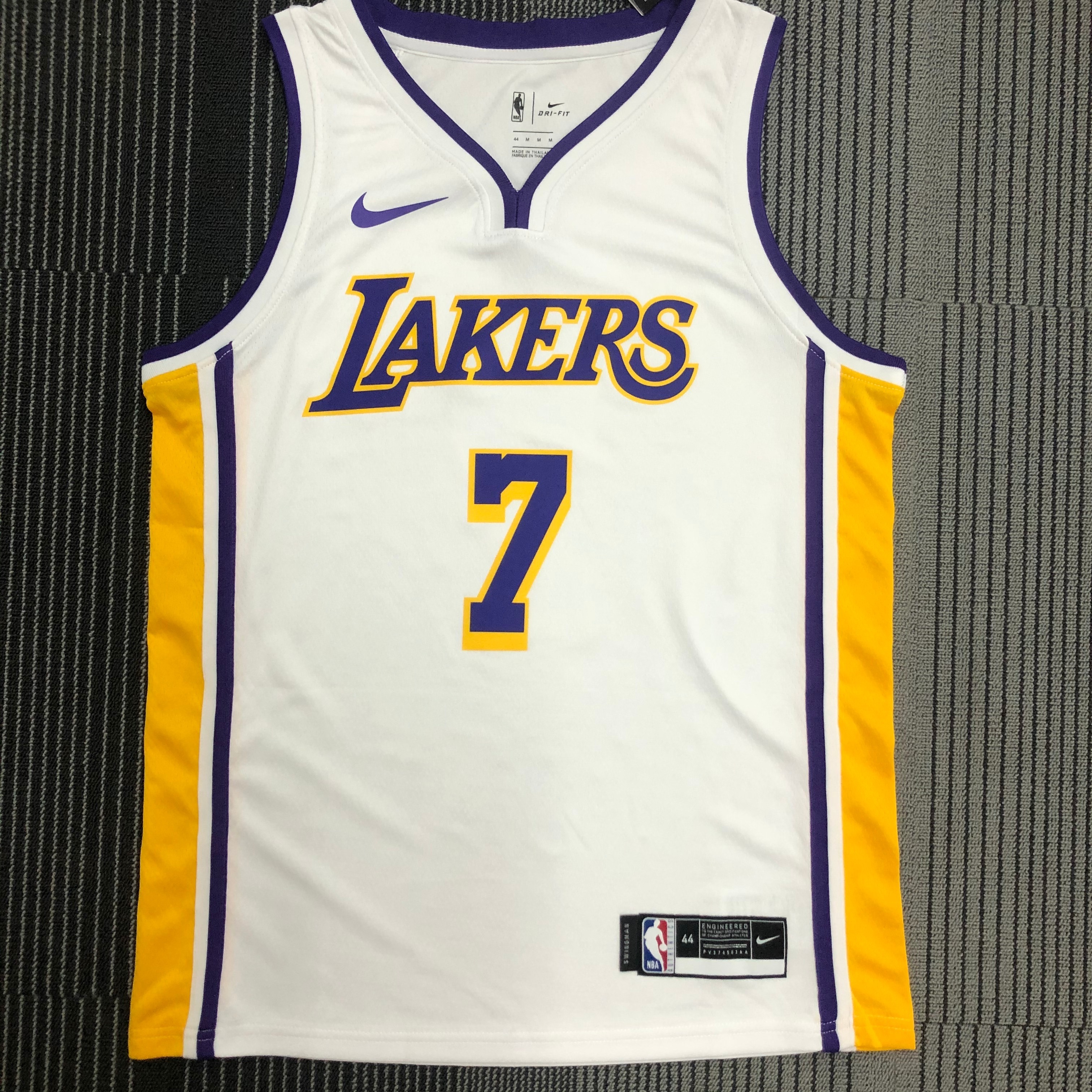 Lakers V-neck white No. 7 Anthony