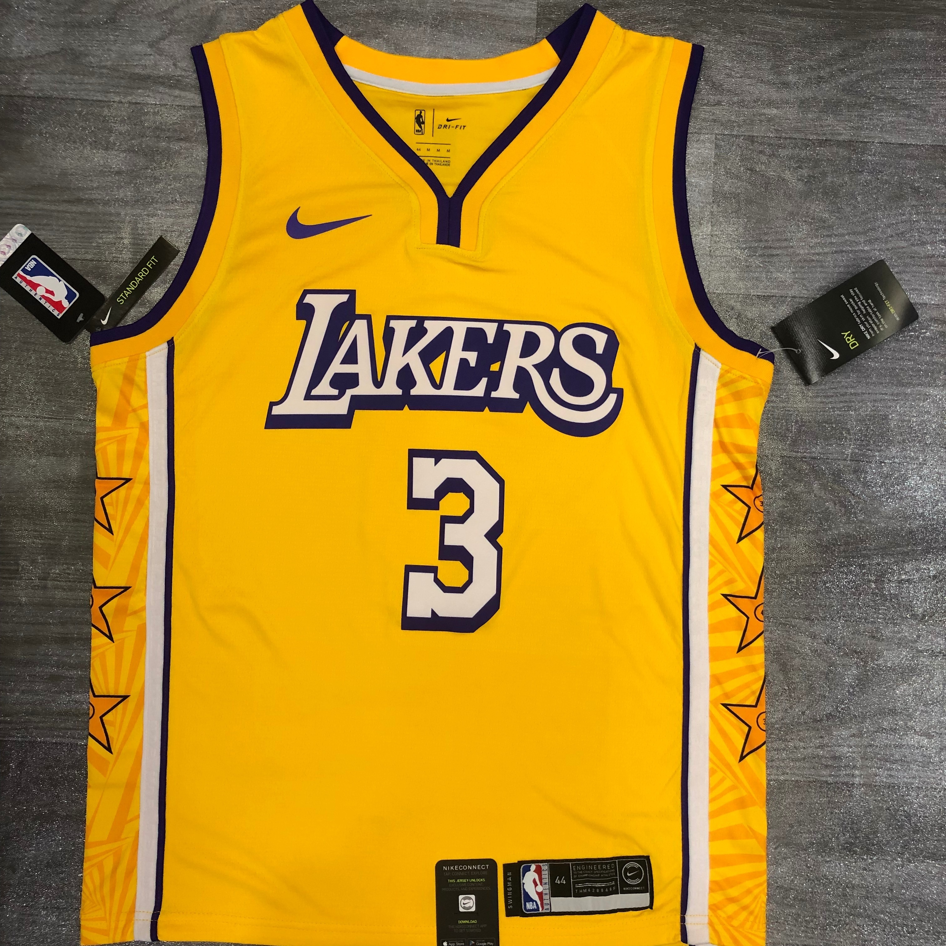 Lakers with Star No. 3 Davis