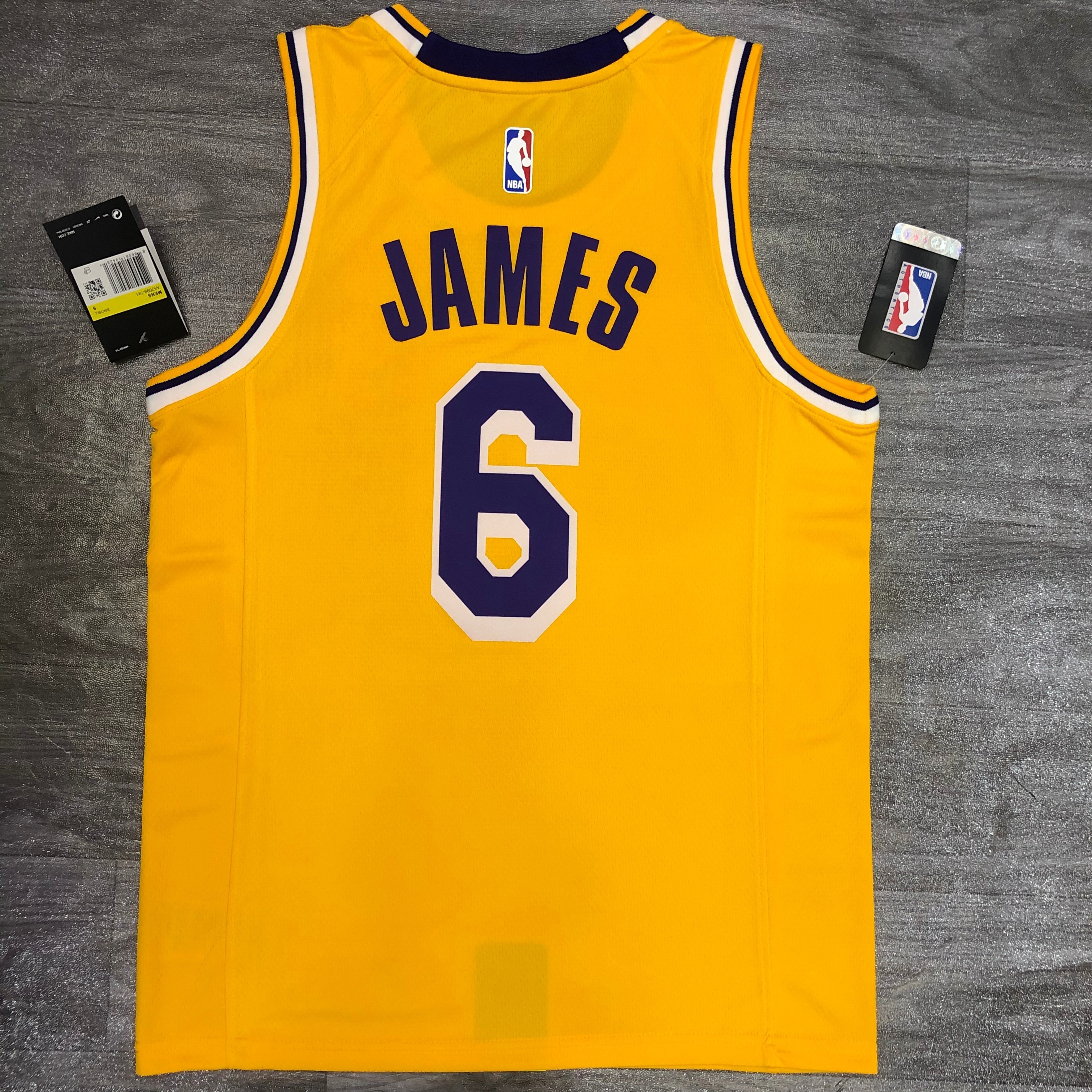Lakers yellow crew collar number 6 James