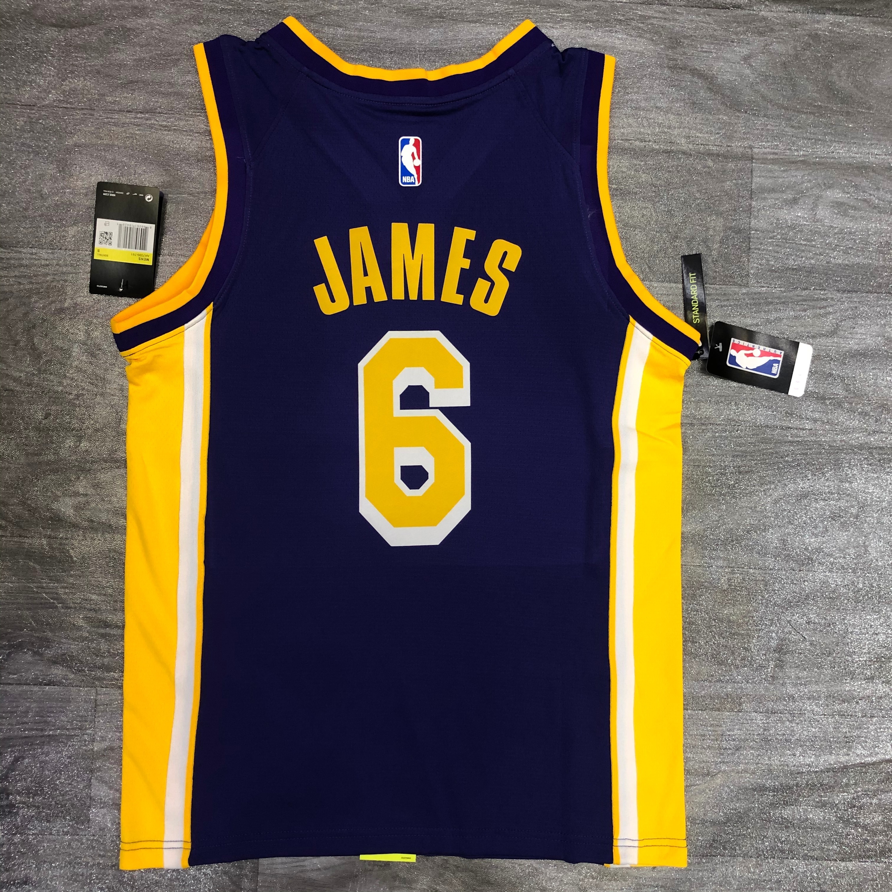 Lakers purple V-neck No. 6 James