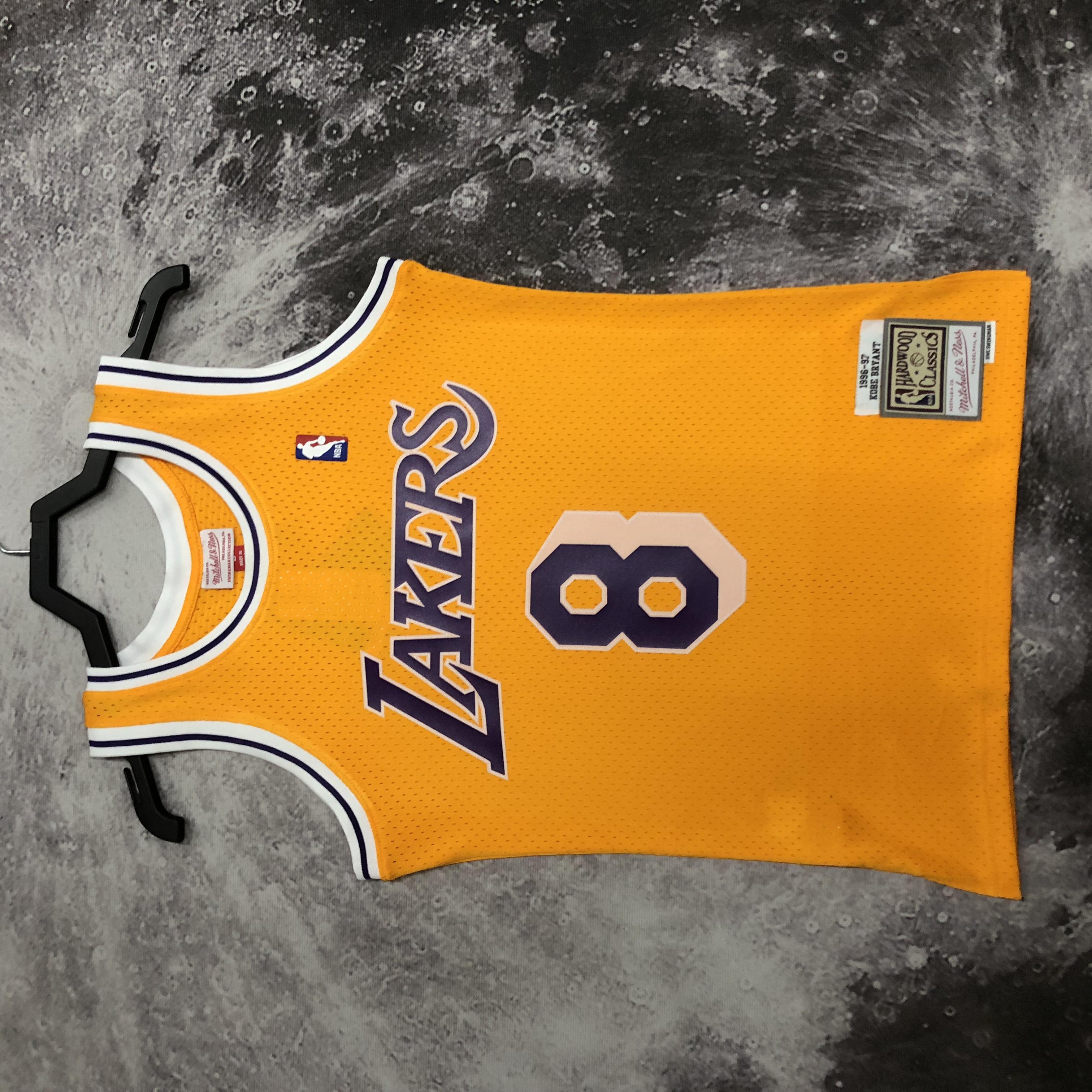 MN Hot Press throwback jersey SW Lakers' 97 round neck yellow No. 8 Bryant