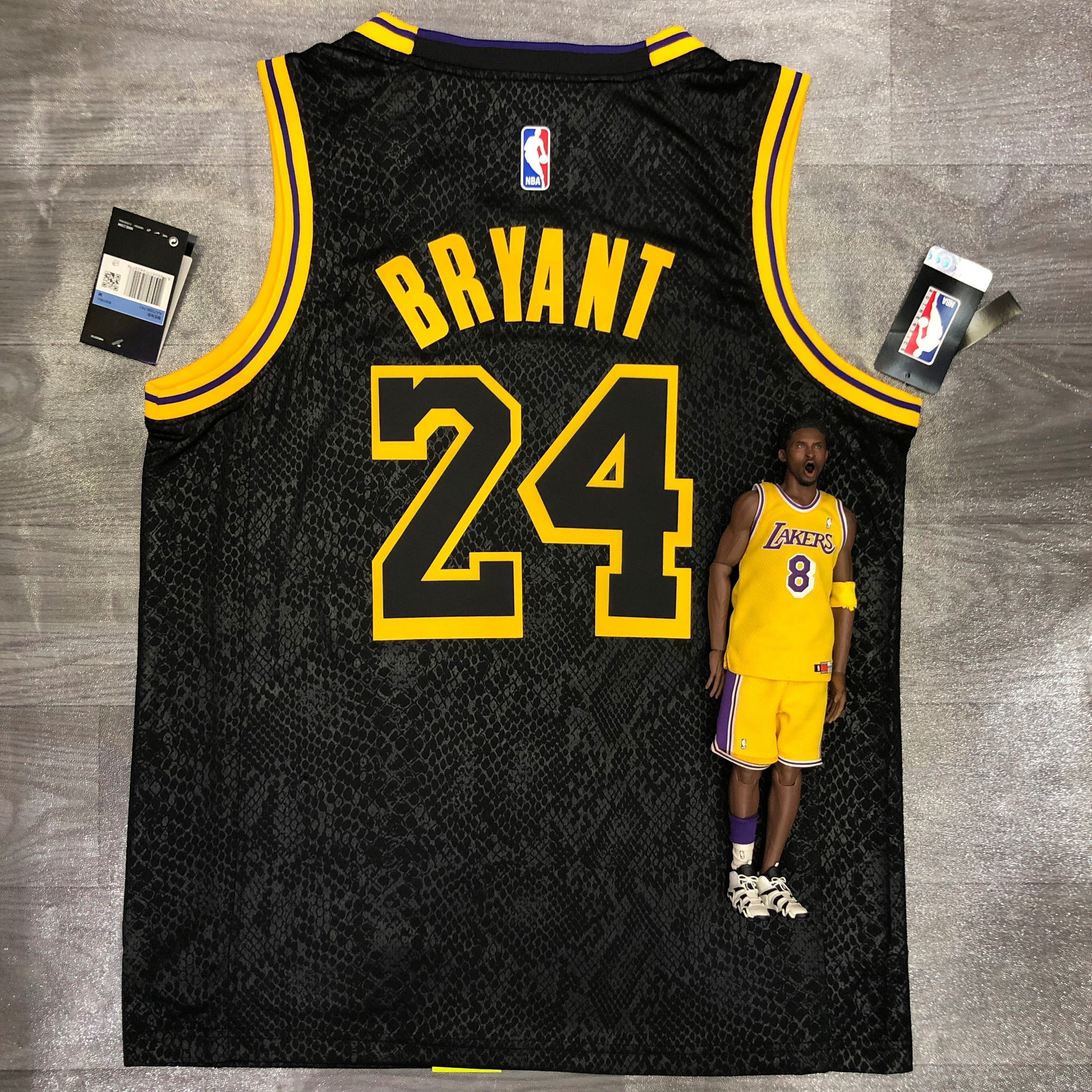 Lake Man snake print number 24 Bryant