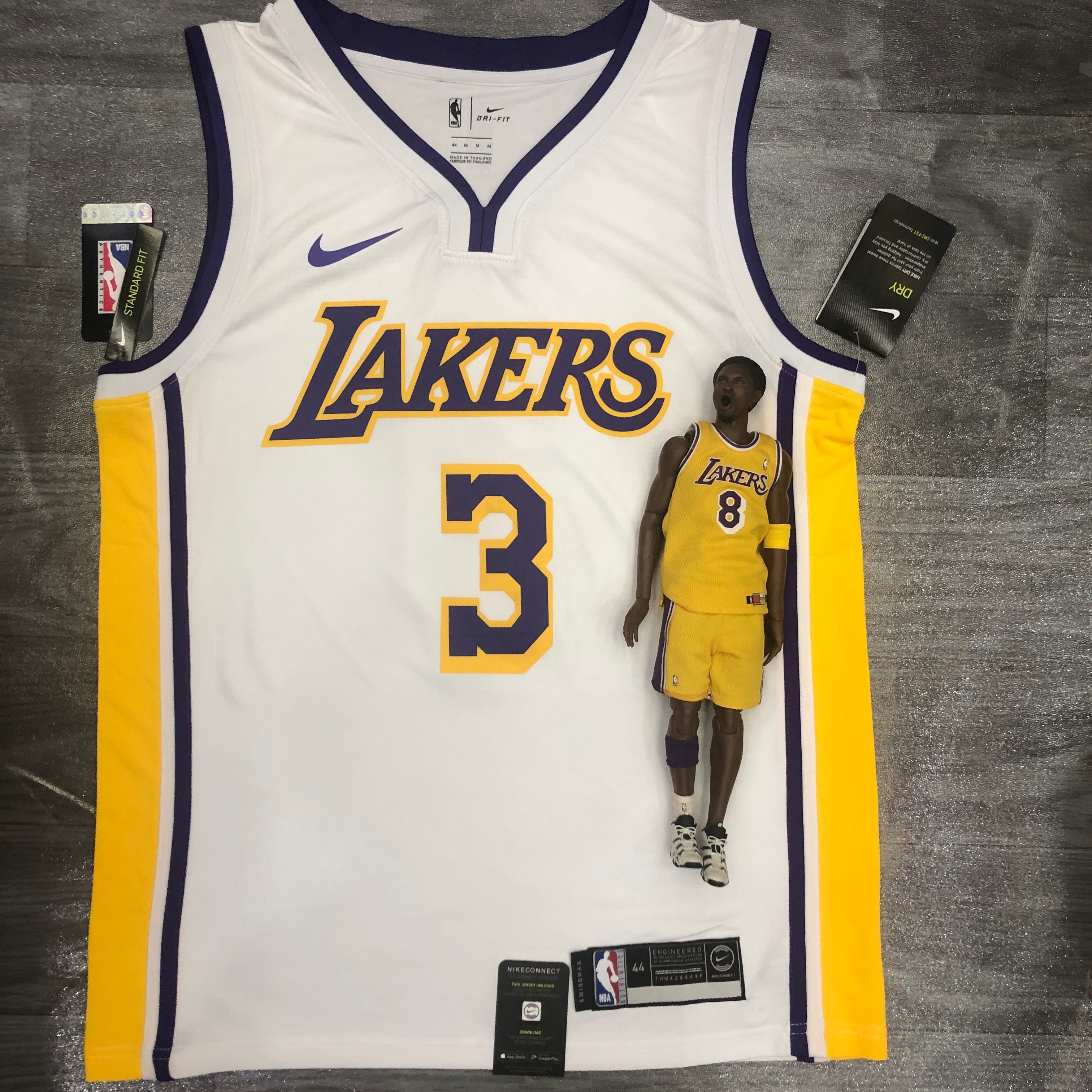 Lakers white V-neck No. 3 Davis