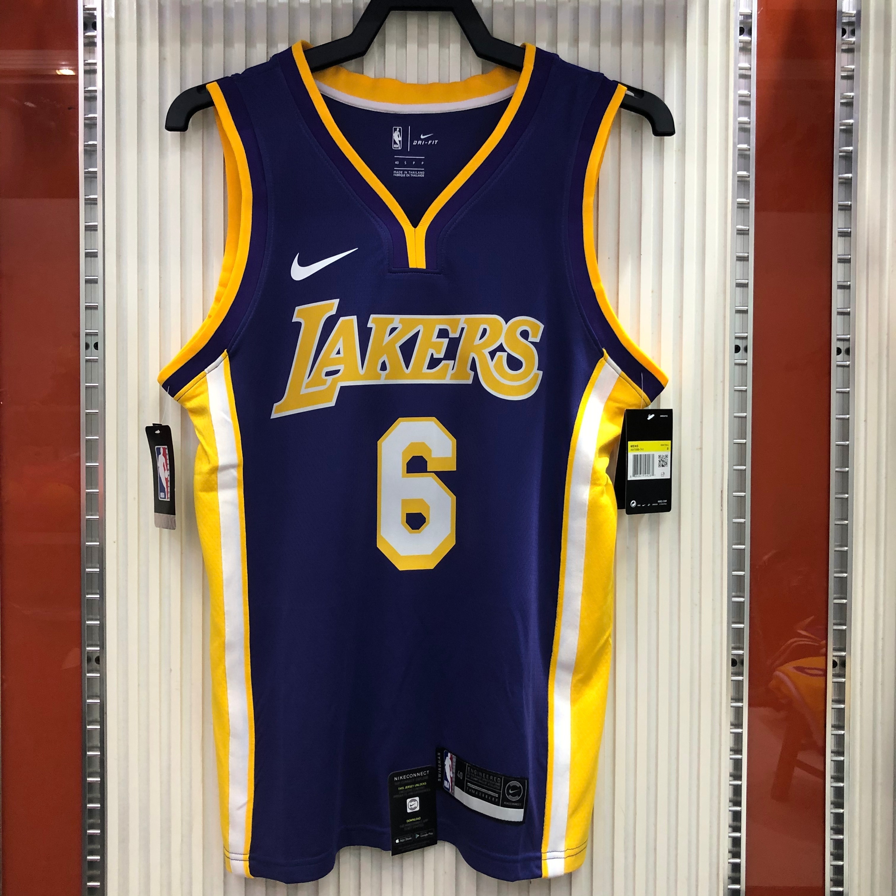 Lakers purple V-neck No. 6 James