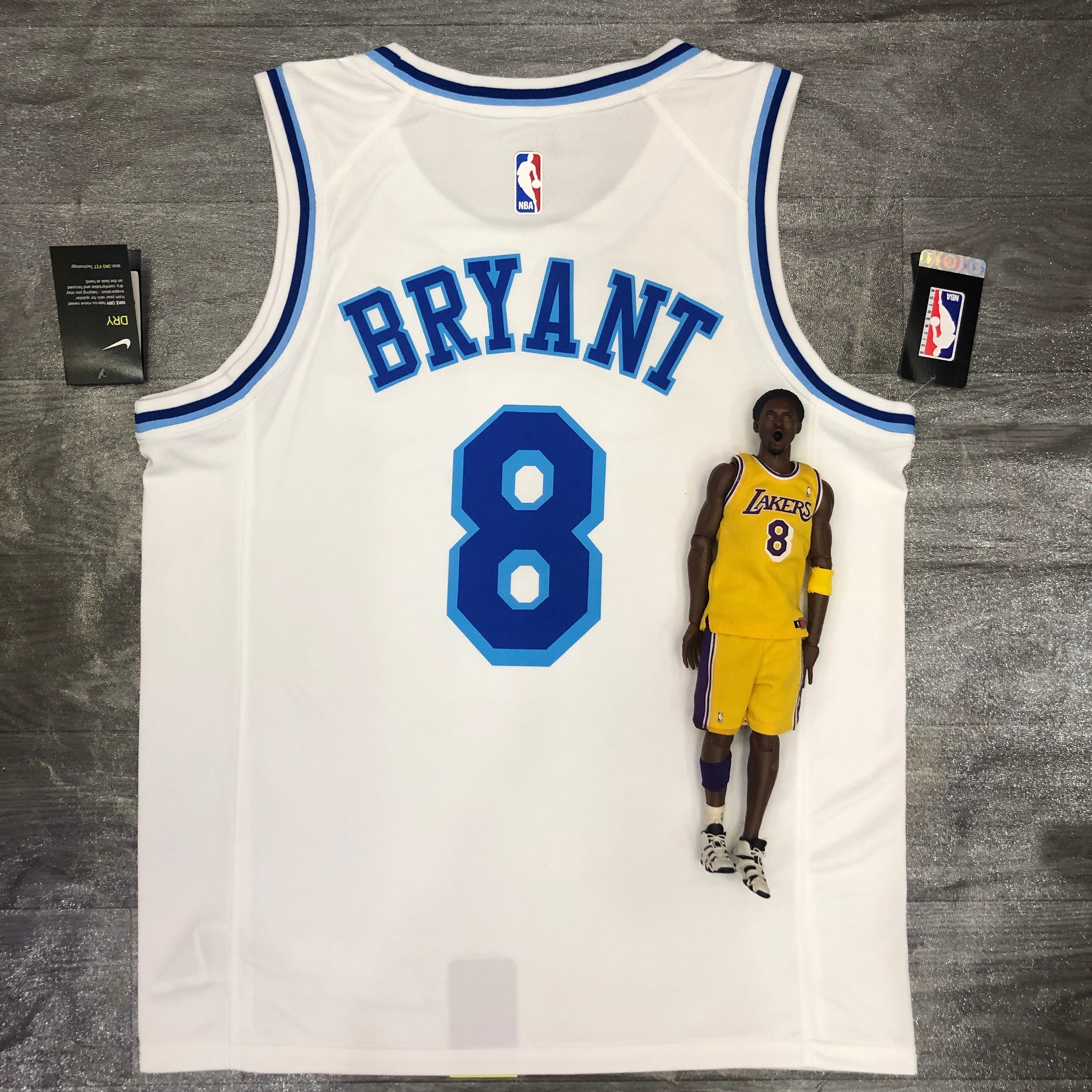 Lakers Latin throwback singer co-titled white No. 8 Bryant