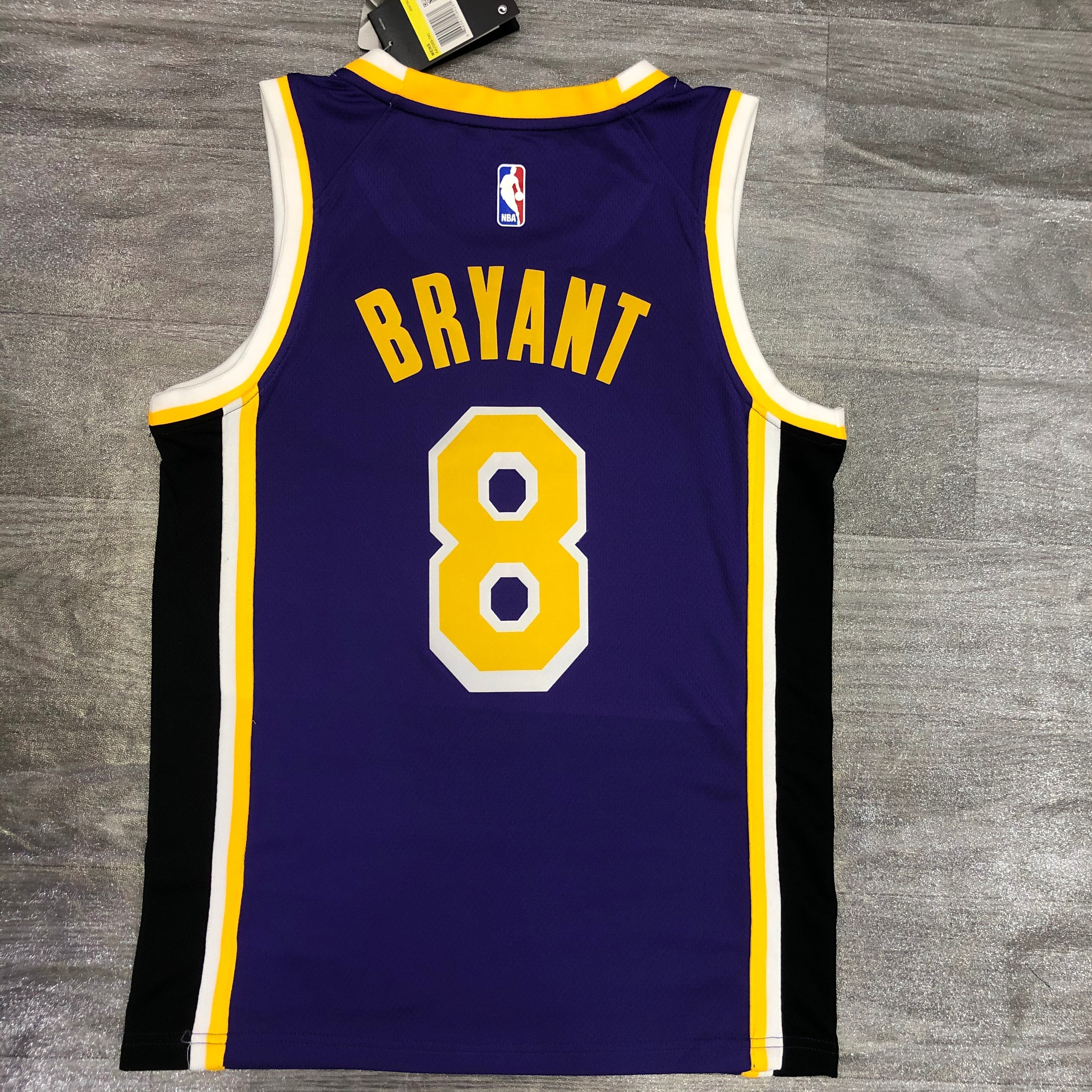Lakers Flyers limited No. 8 Kobe Bryant