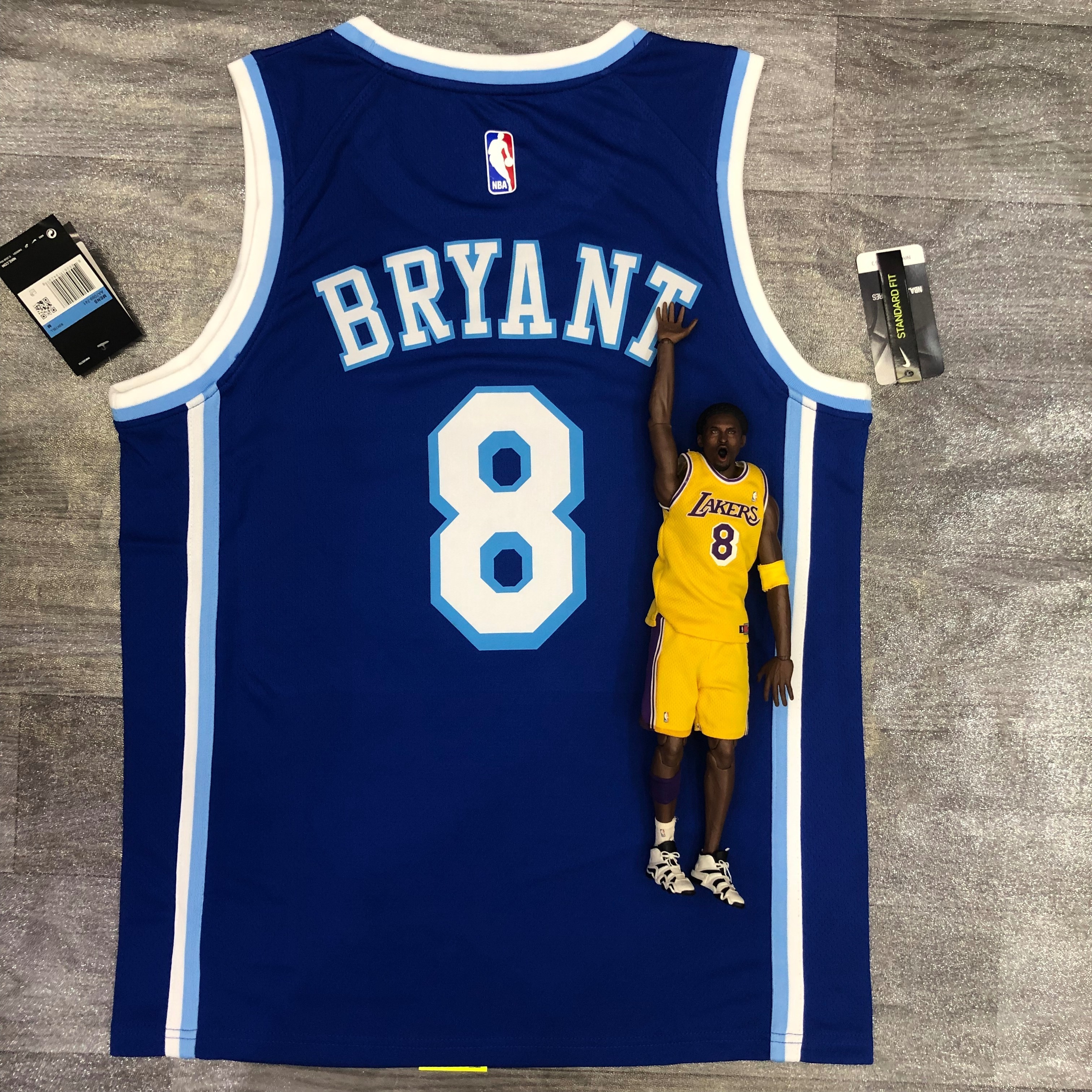 Lakers Latin throwback singer co-titled Blue No. 8 Bryant