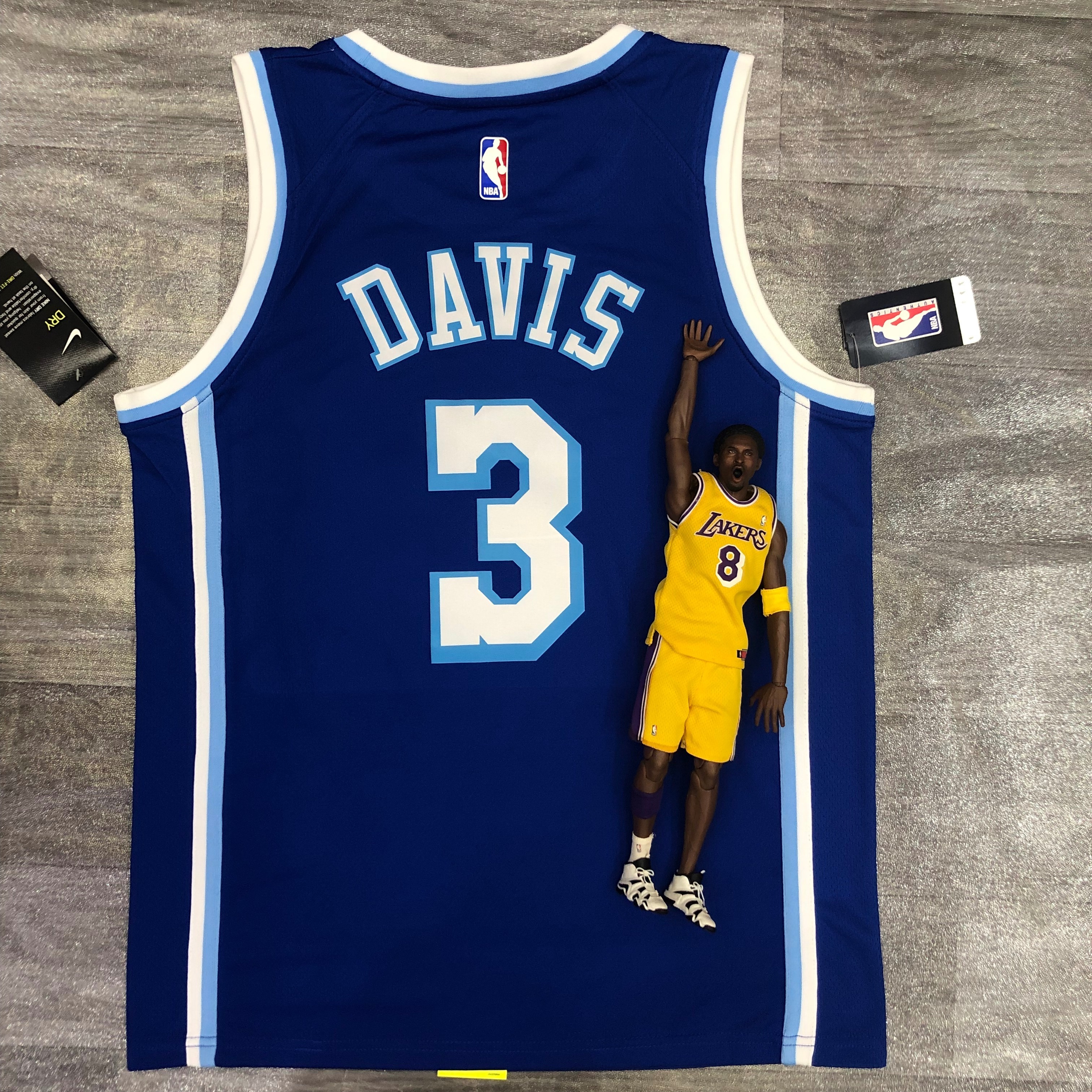 Lakers Latin throwback singer co-titled Blue No. 3 Davis