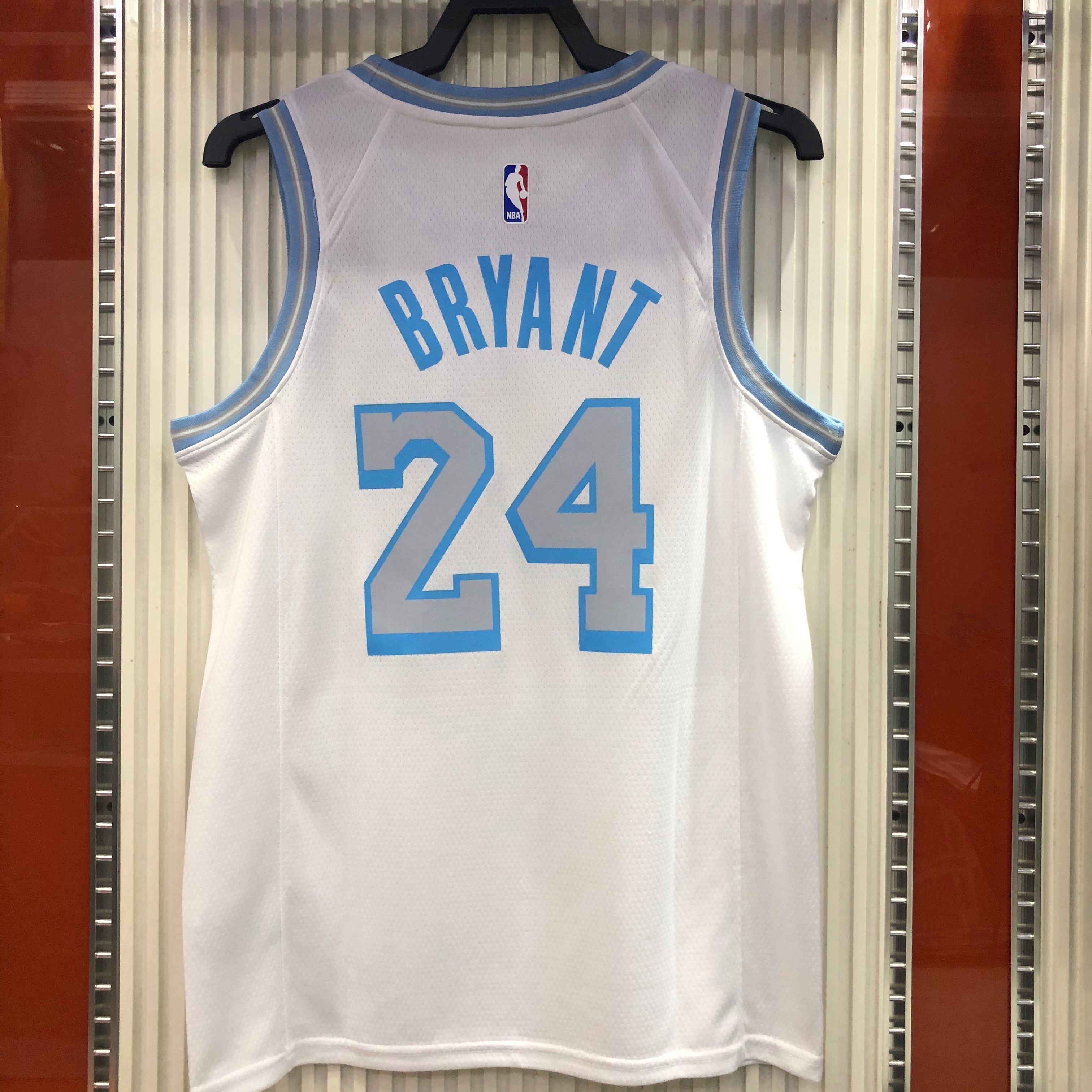 Season 21 Lakers retro white No. 24 Bryant