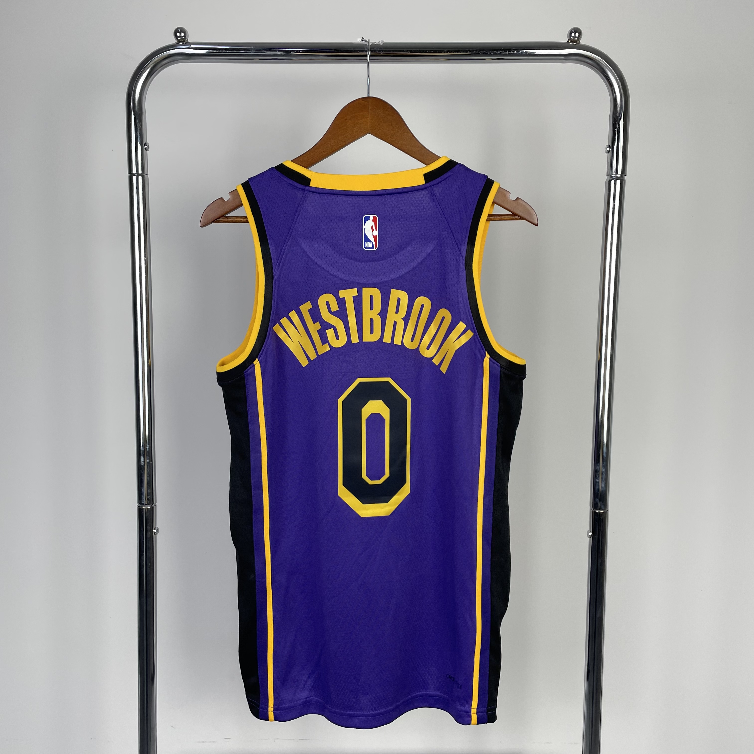 The Lakers' 23 season limited the Flyers to No. 0 Westbrook