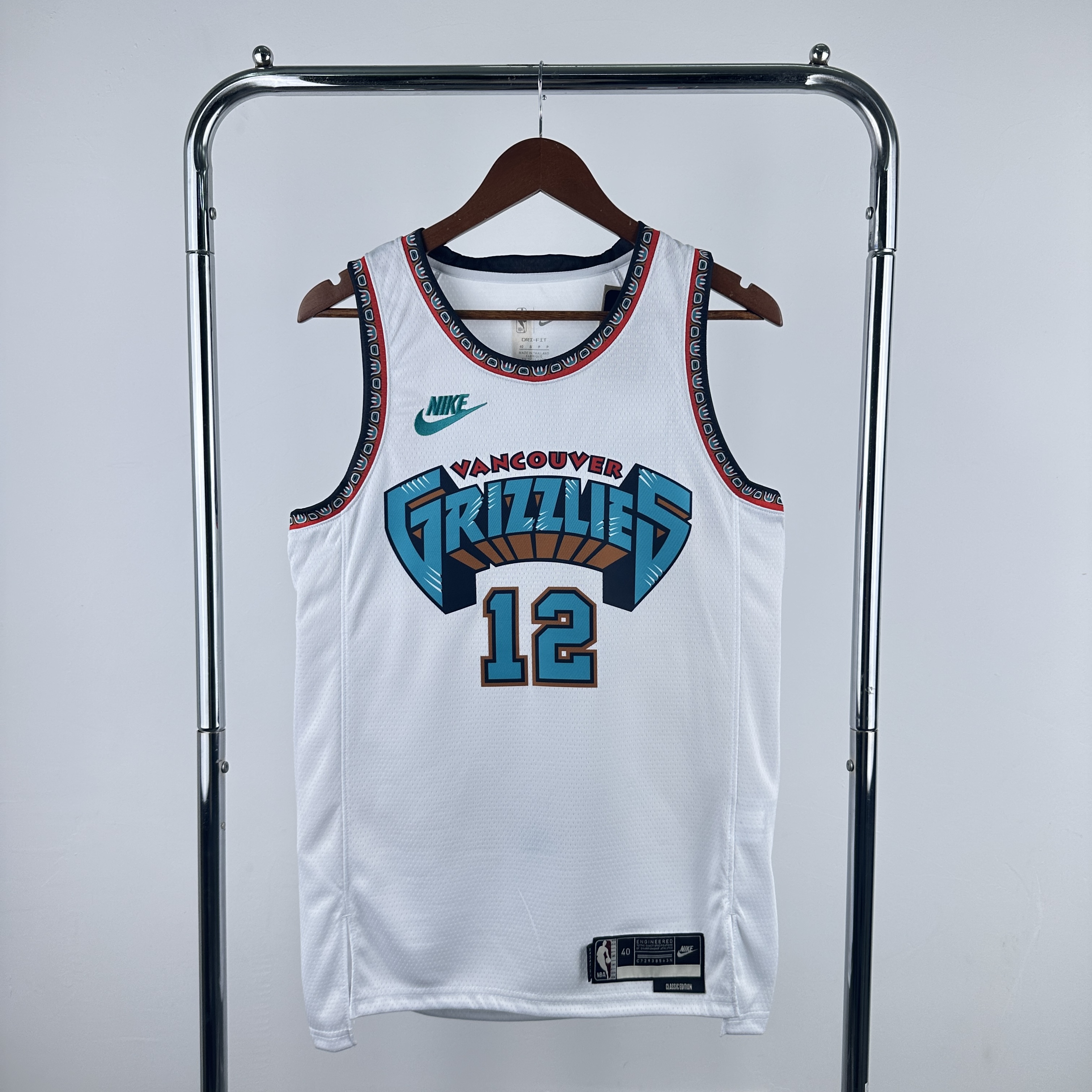 25 season Grizzlies throwback No. 12 Morant
