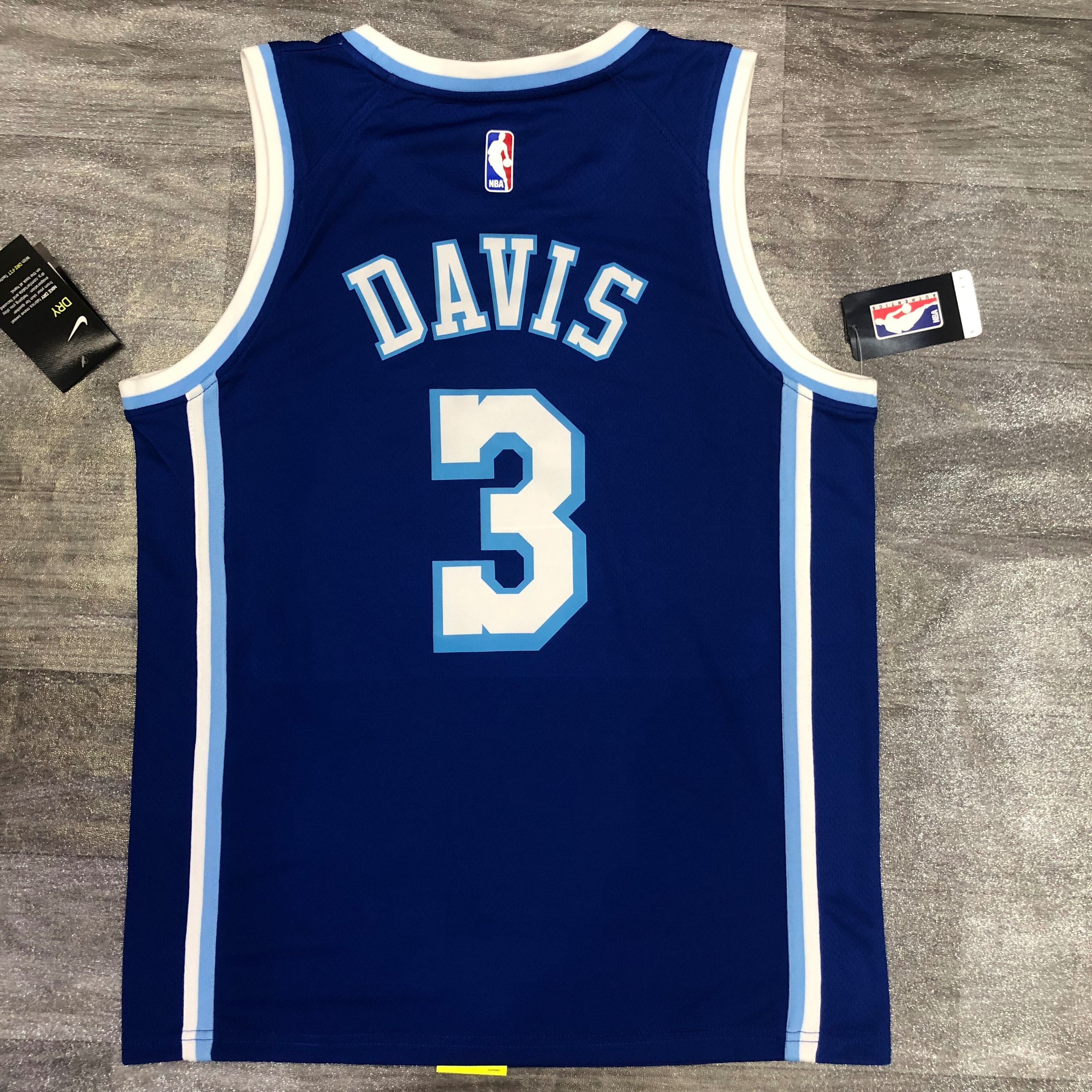Lakers Latin throwback singer co-titled Blue No. 3 Davis
