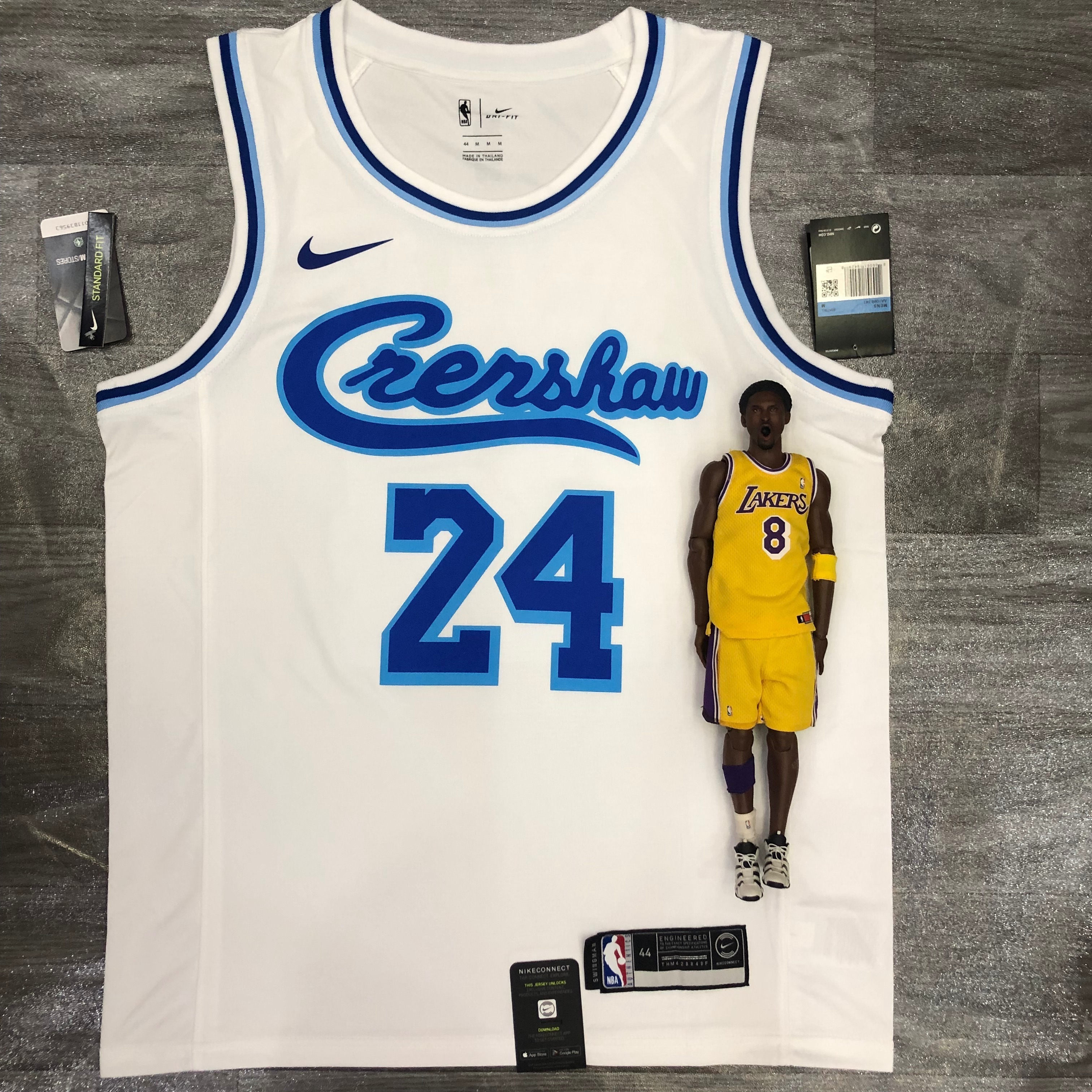 Lakers Latin throwback singer co-titled white 24 Kobe Bryant