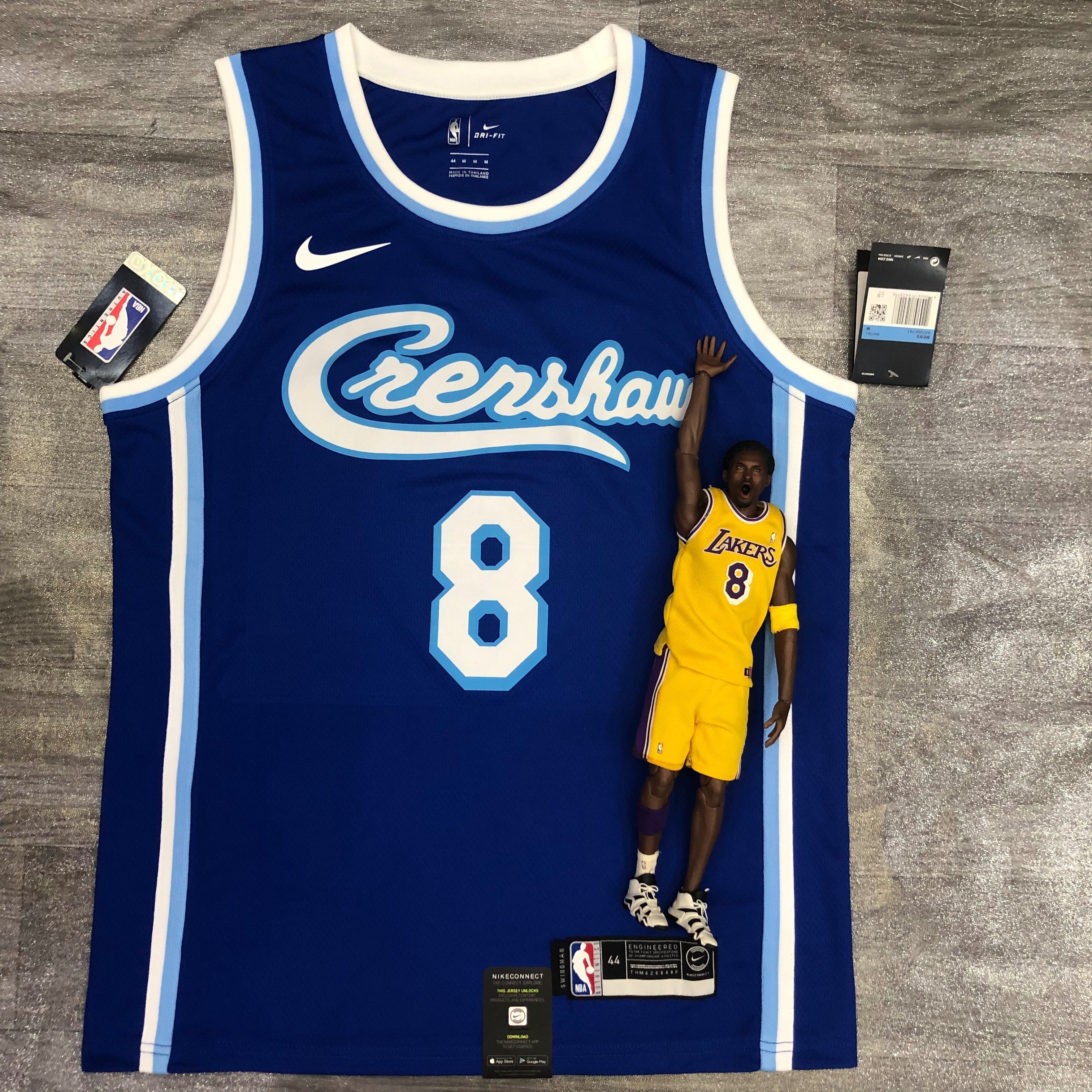 Lakers Latin throwback singer co-titled Blue No. 8 Bryant