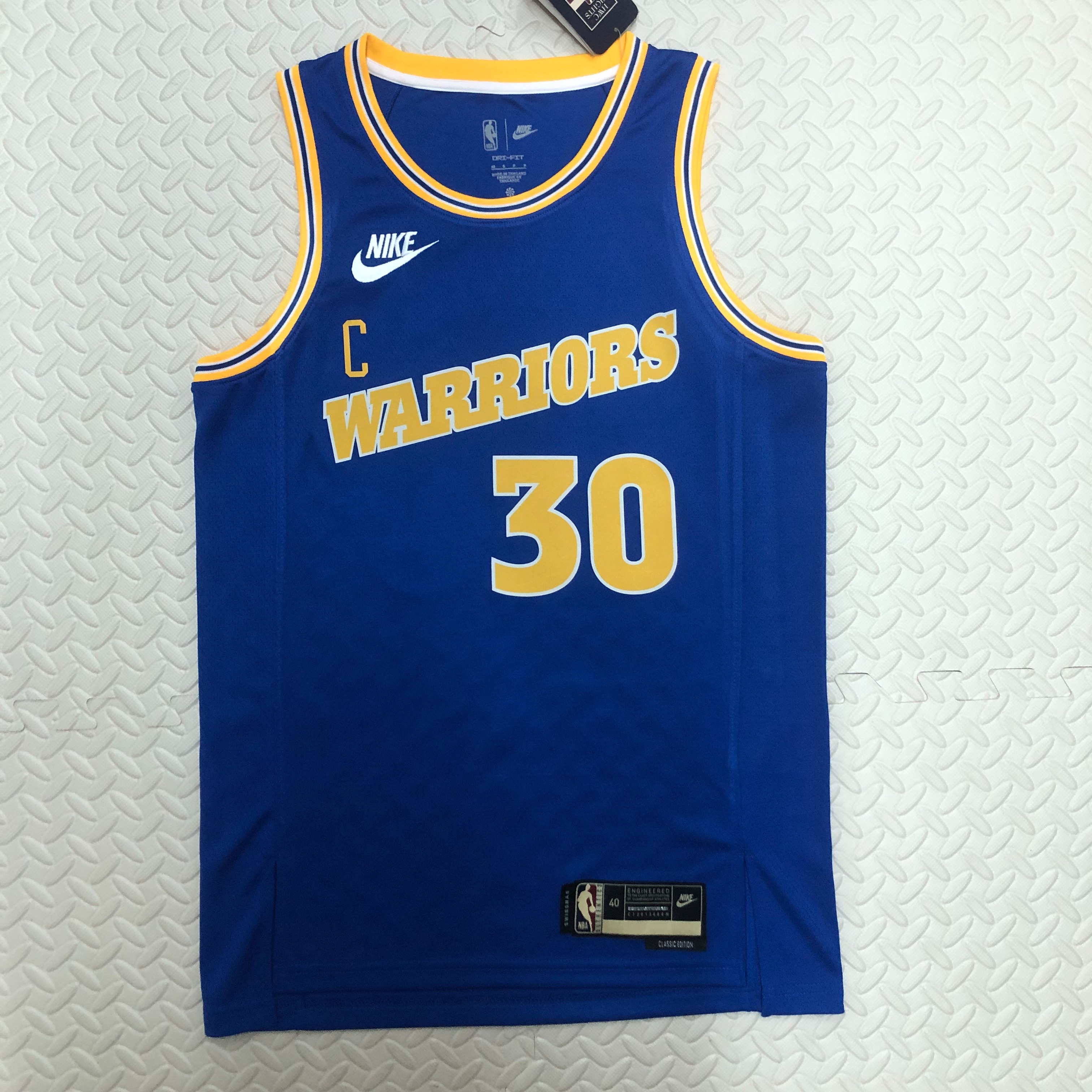 Warriors season 23 retro 30 Curry