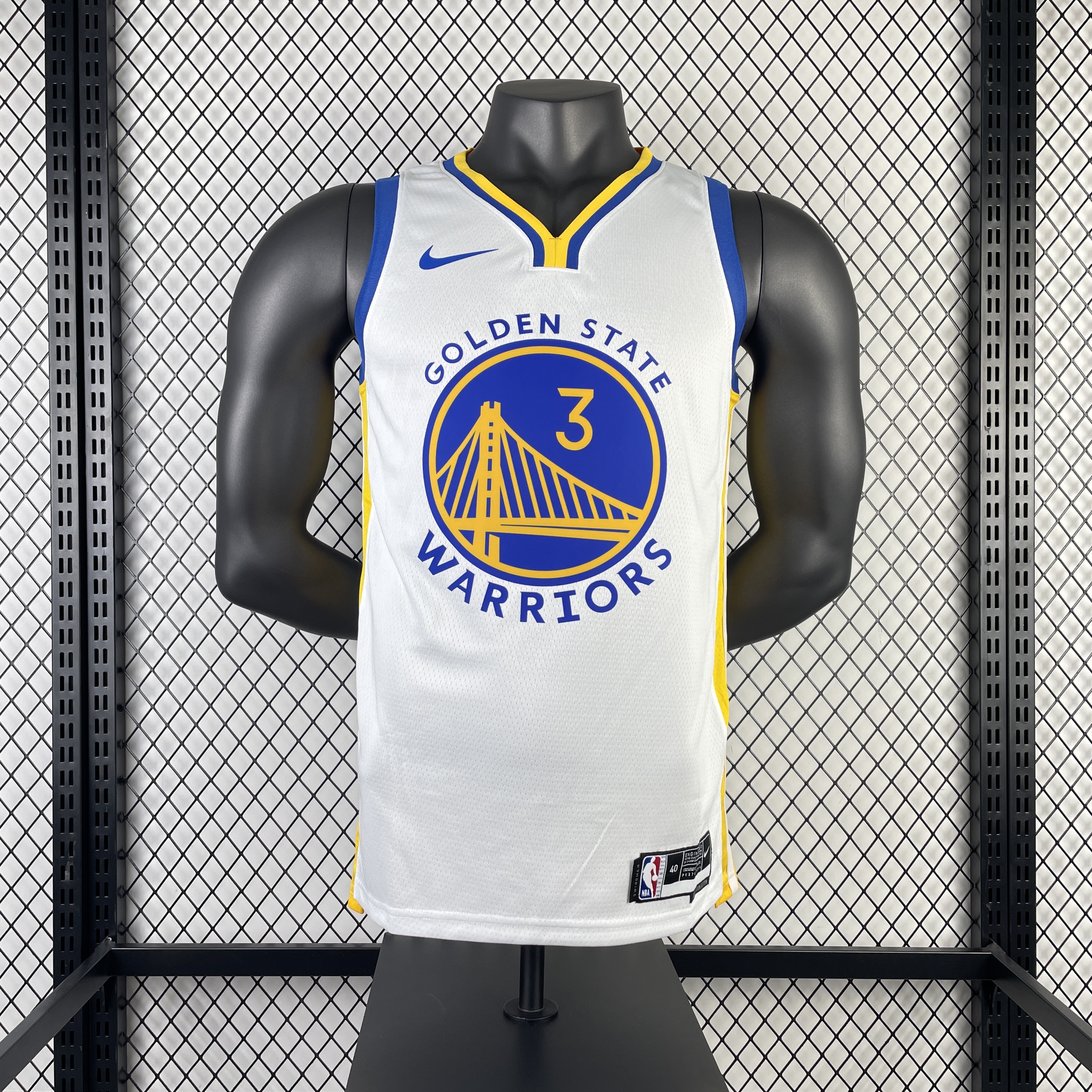 23 Warriors V-neck white No. 3 Poole