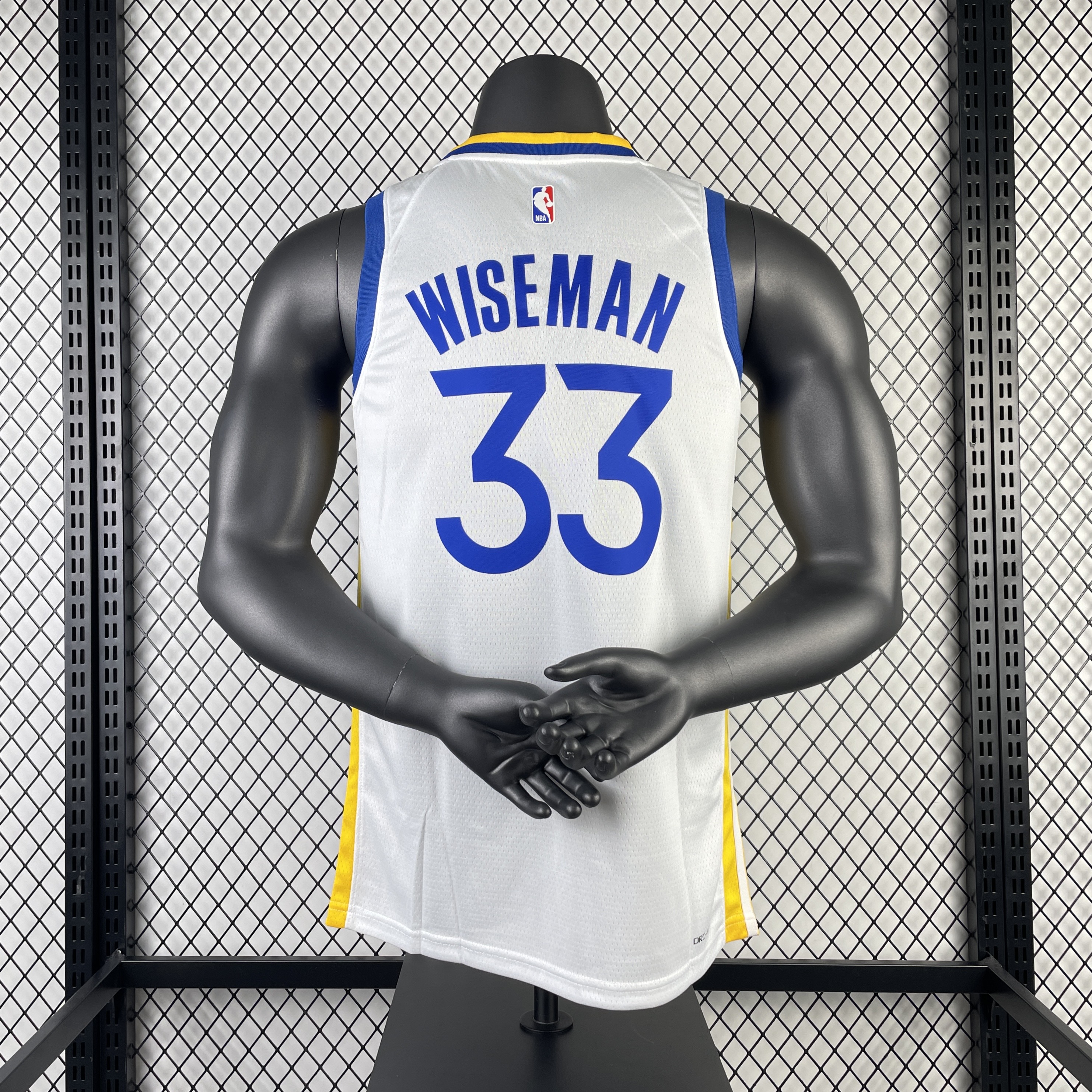 Season 23 Warriors V-neck white 33 Wiseman