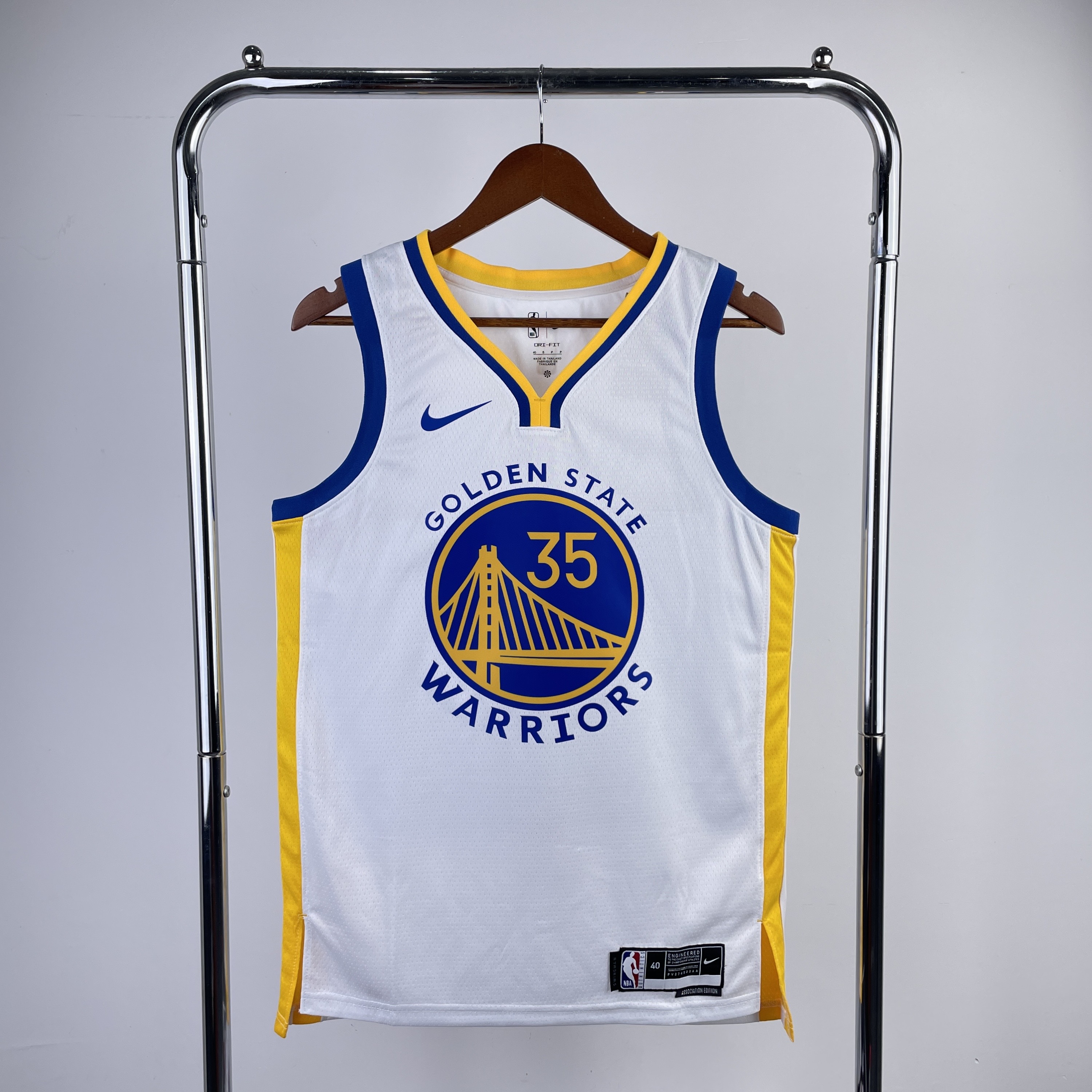 23 Warriors V-neck white 35 Durant