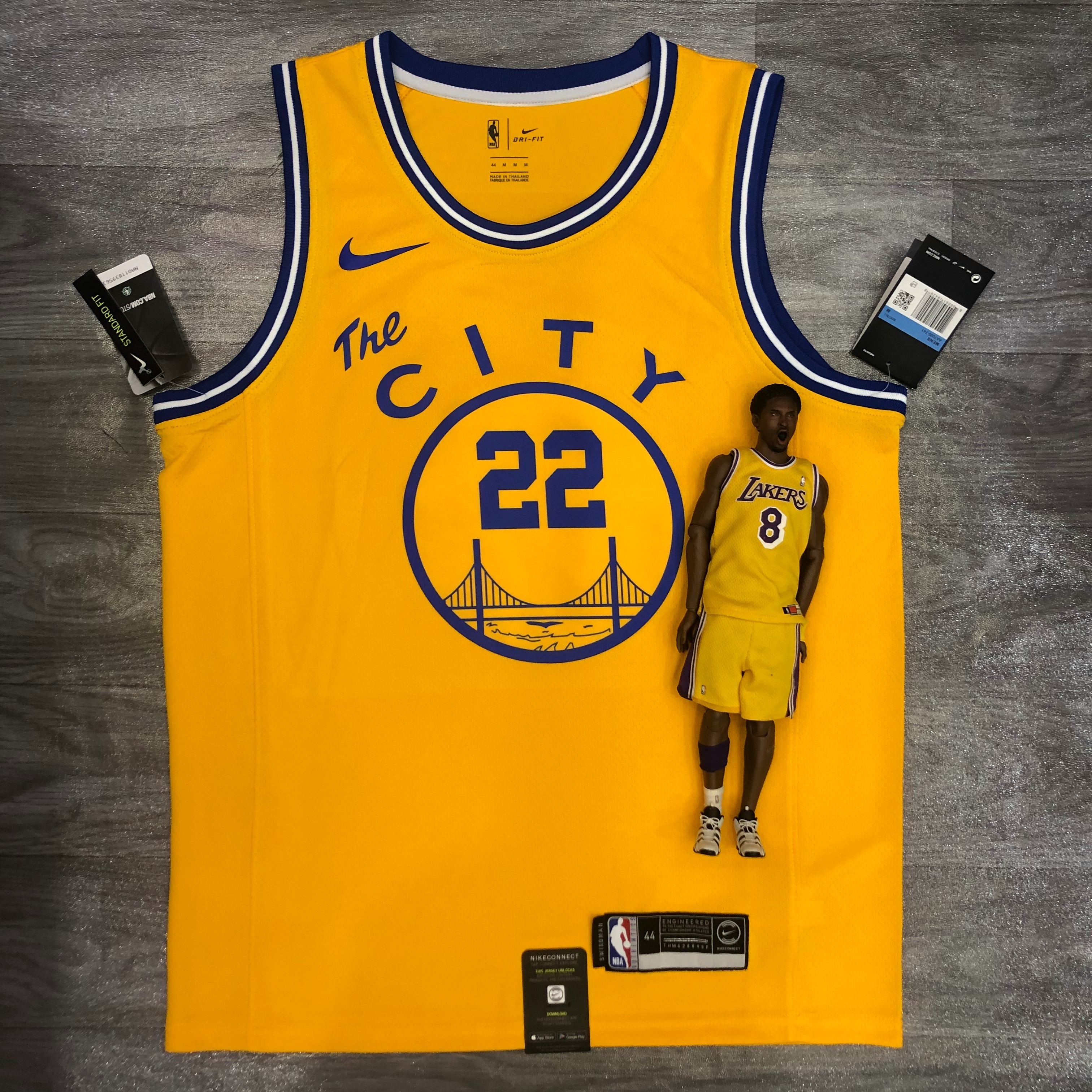 Warriors streetcar version yellow 22 Wiggins