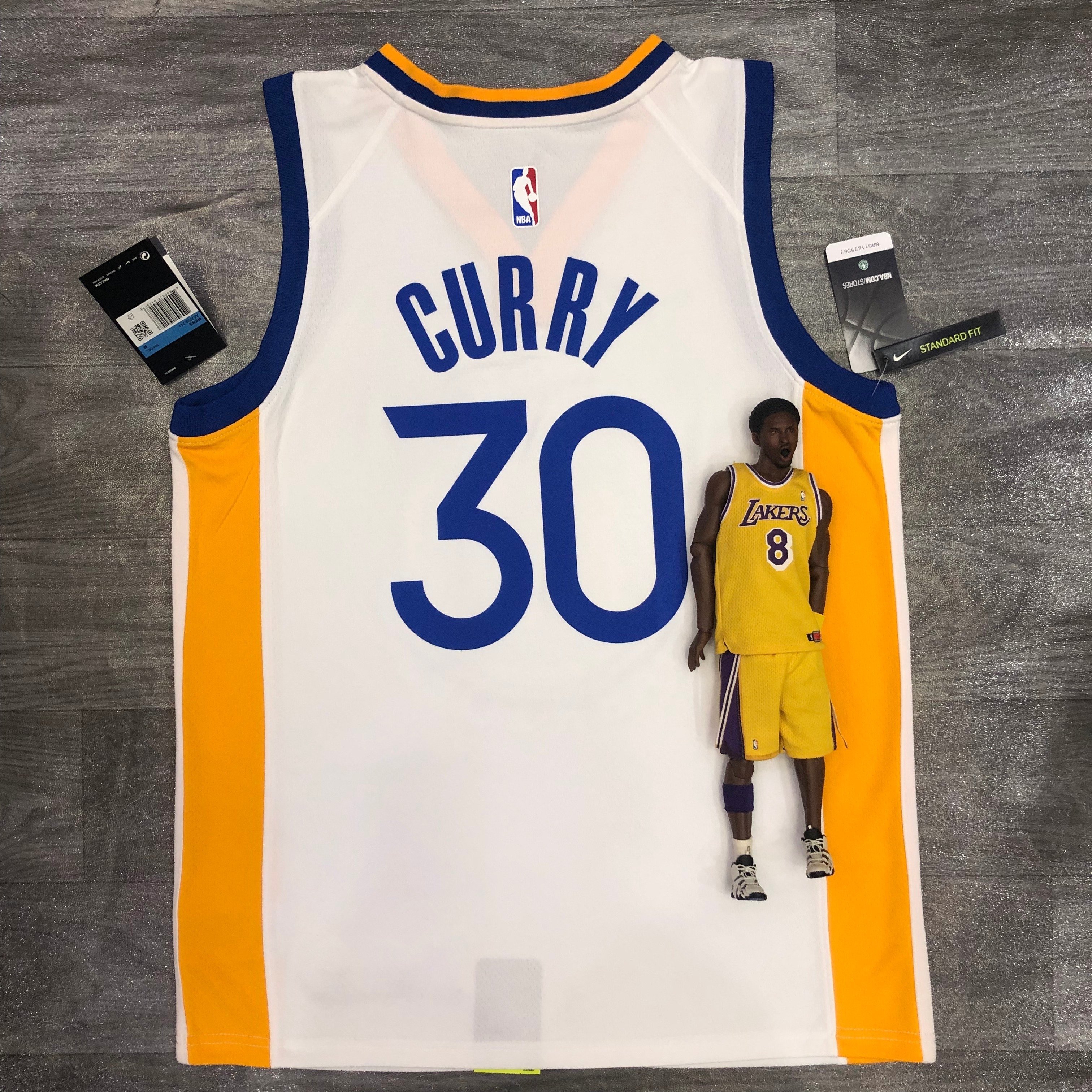 Warriors season 20 V-neck white 30 Curry