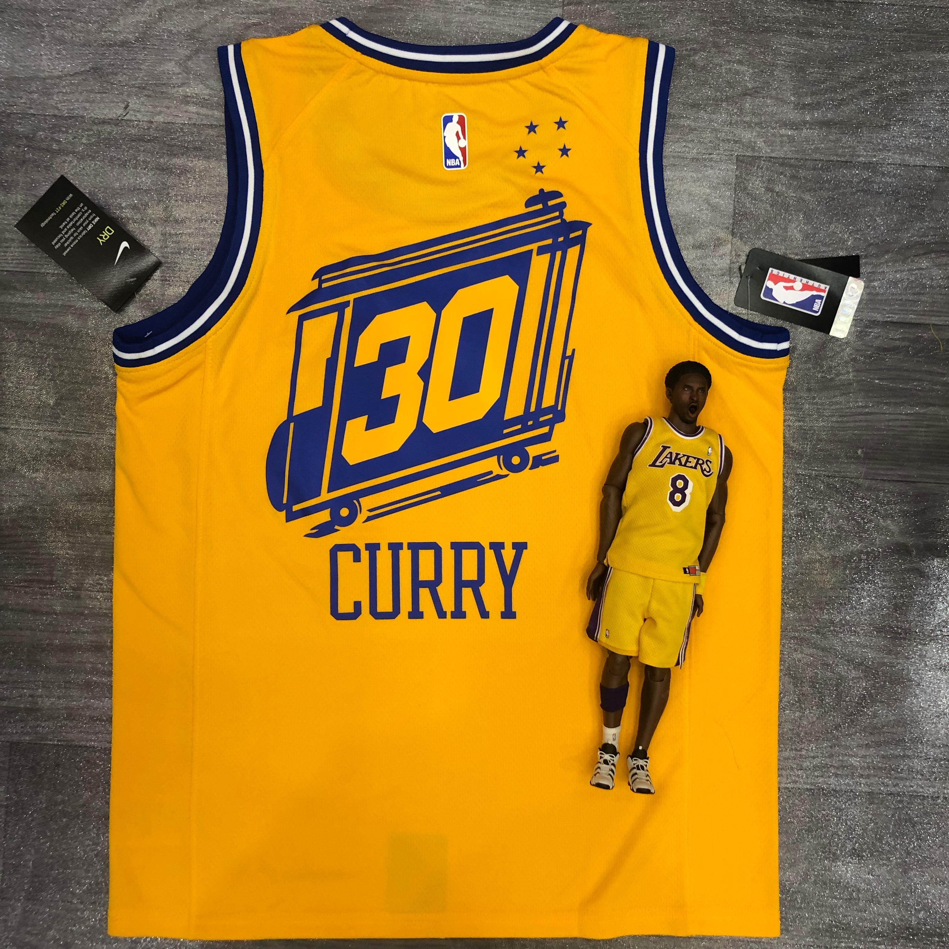Warriors streetcar version yellow 30 Curry
