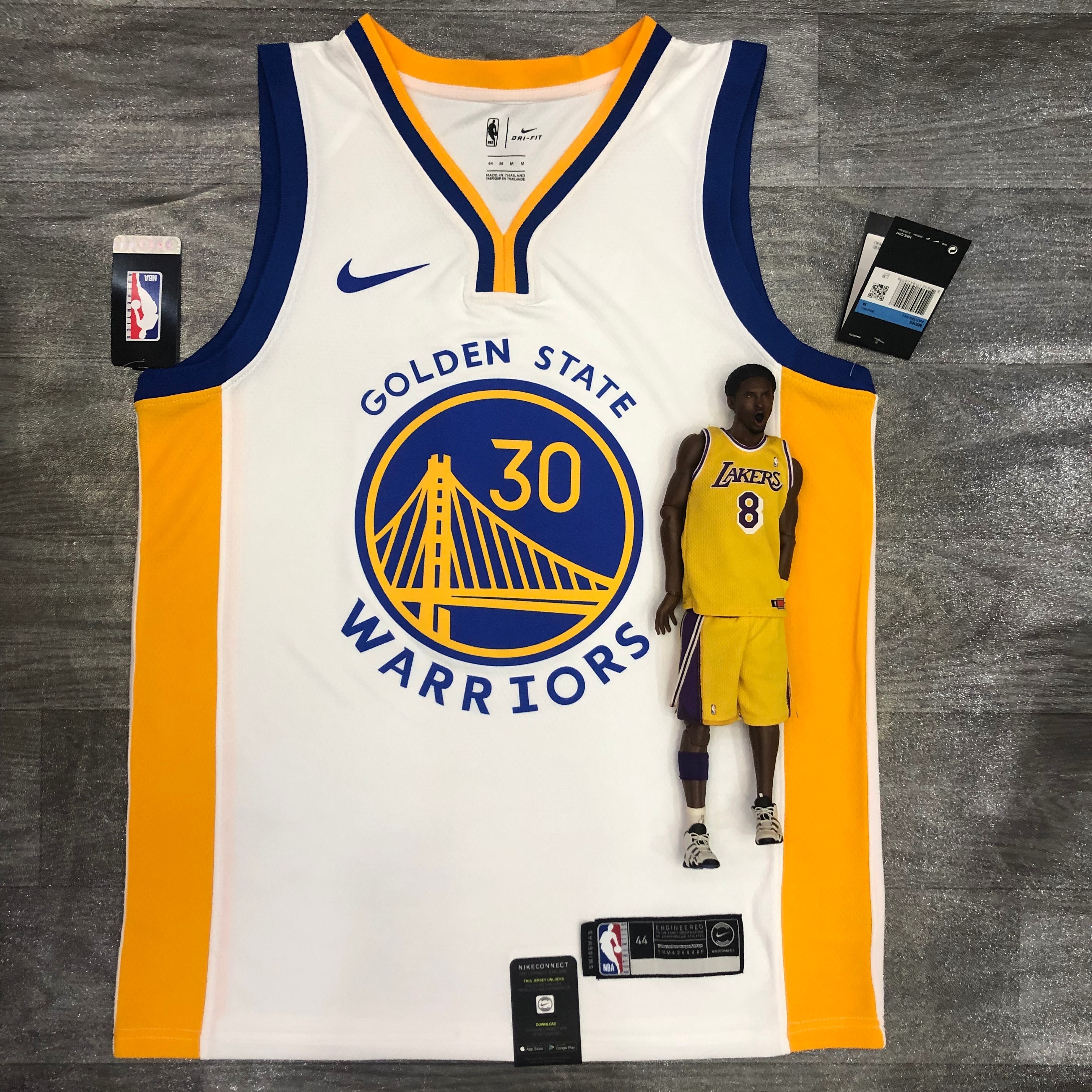 Warriors season 20 V-neck white 30 Curry