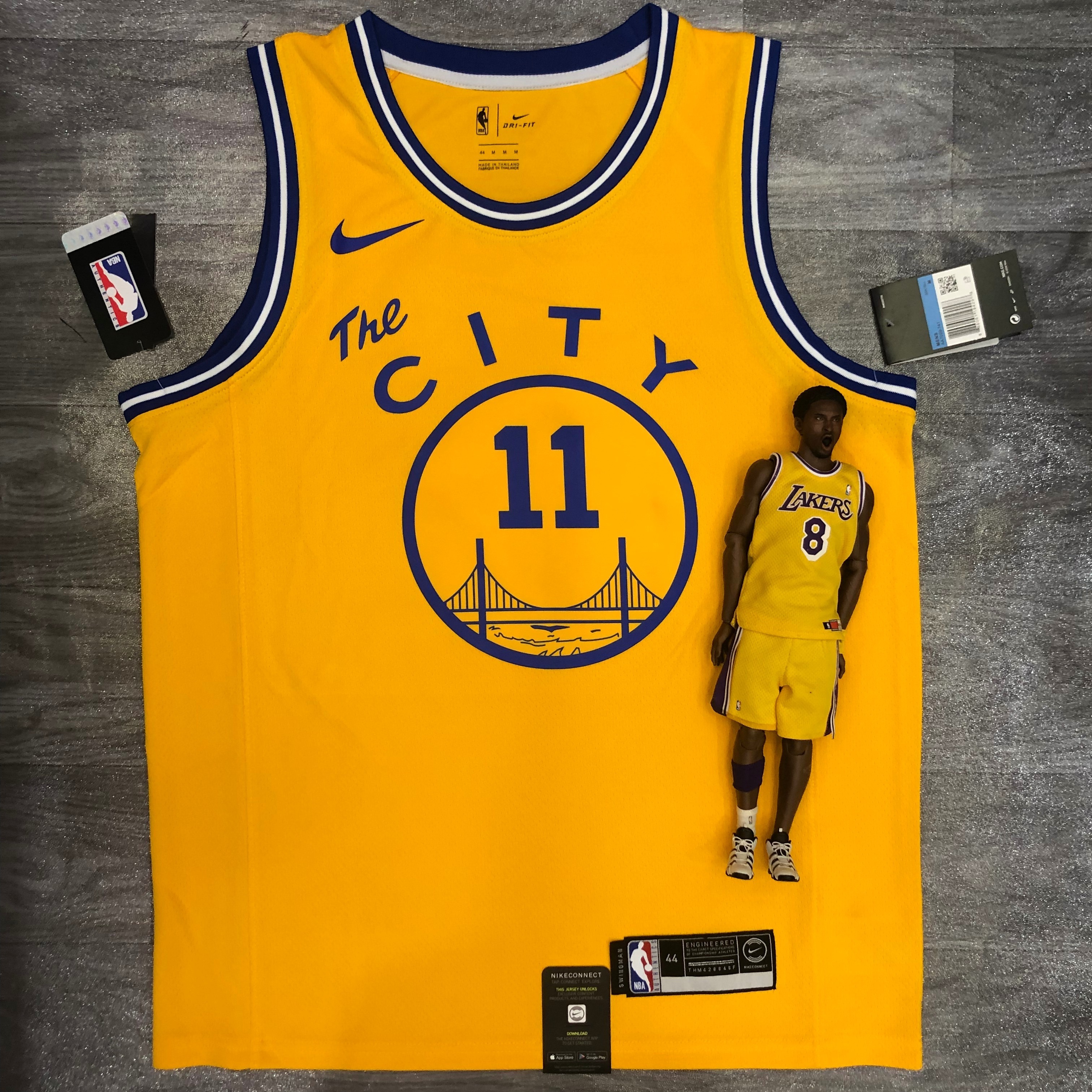 Warriors tram yellow number 11 Thompson