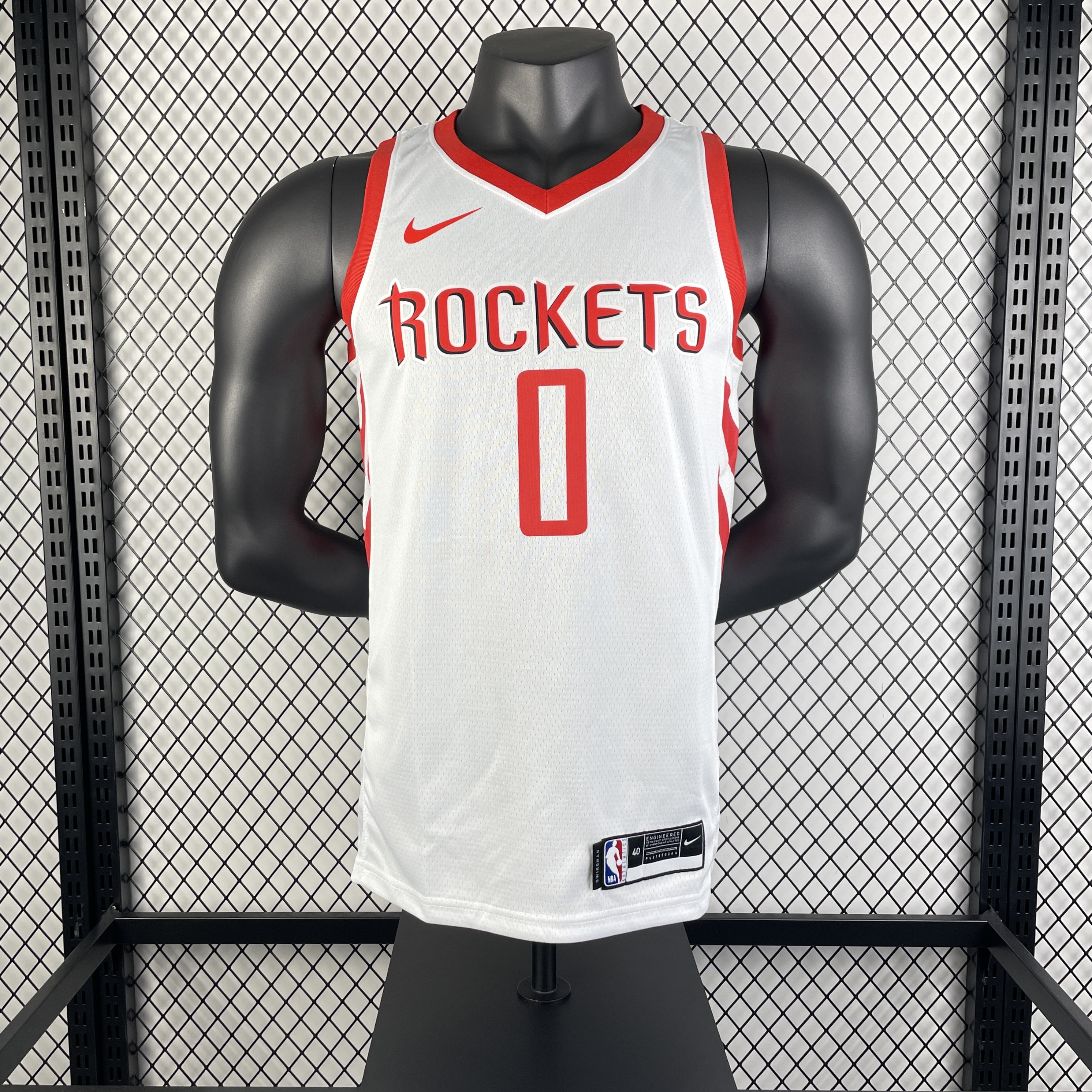 In the 19th season, the Rockets home white 0 Westbrook