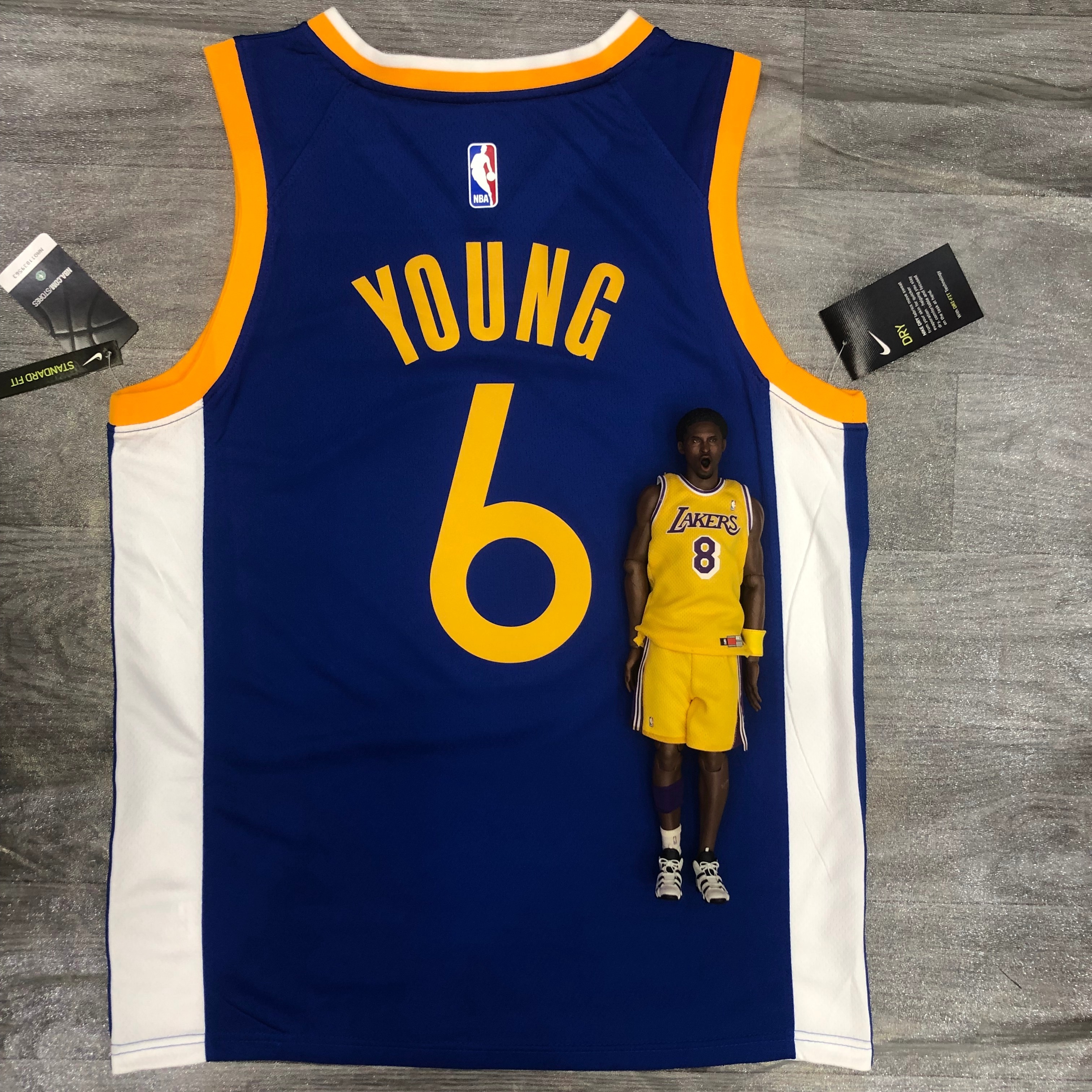 Season 20 Warriors V-neck blue # 6 Nick Young