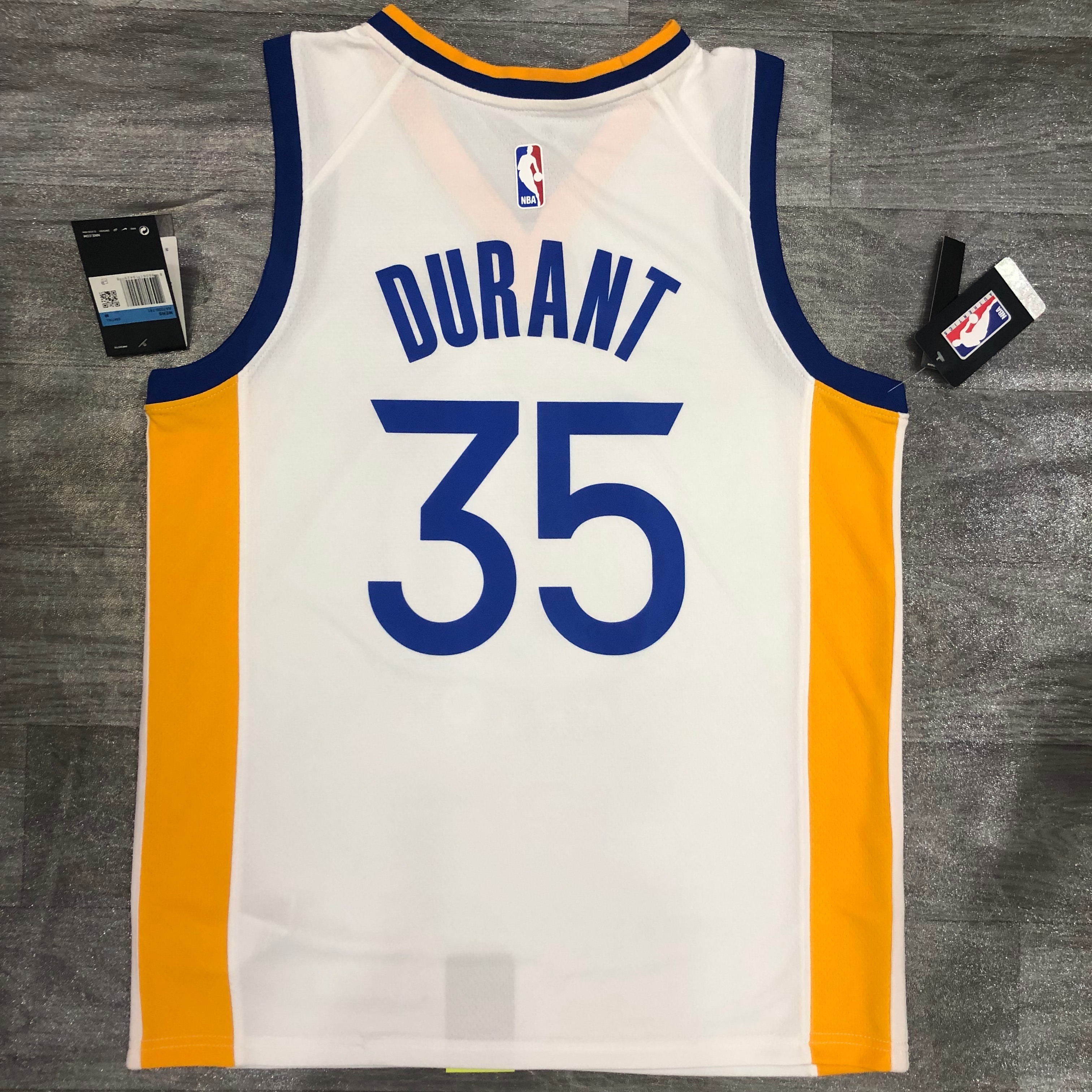 20 Warriors V-neck white 35 Durant