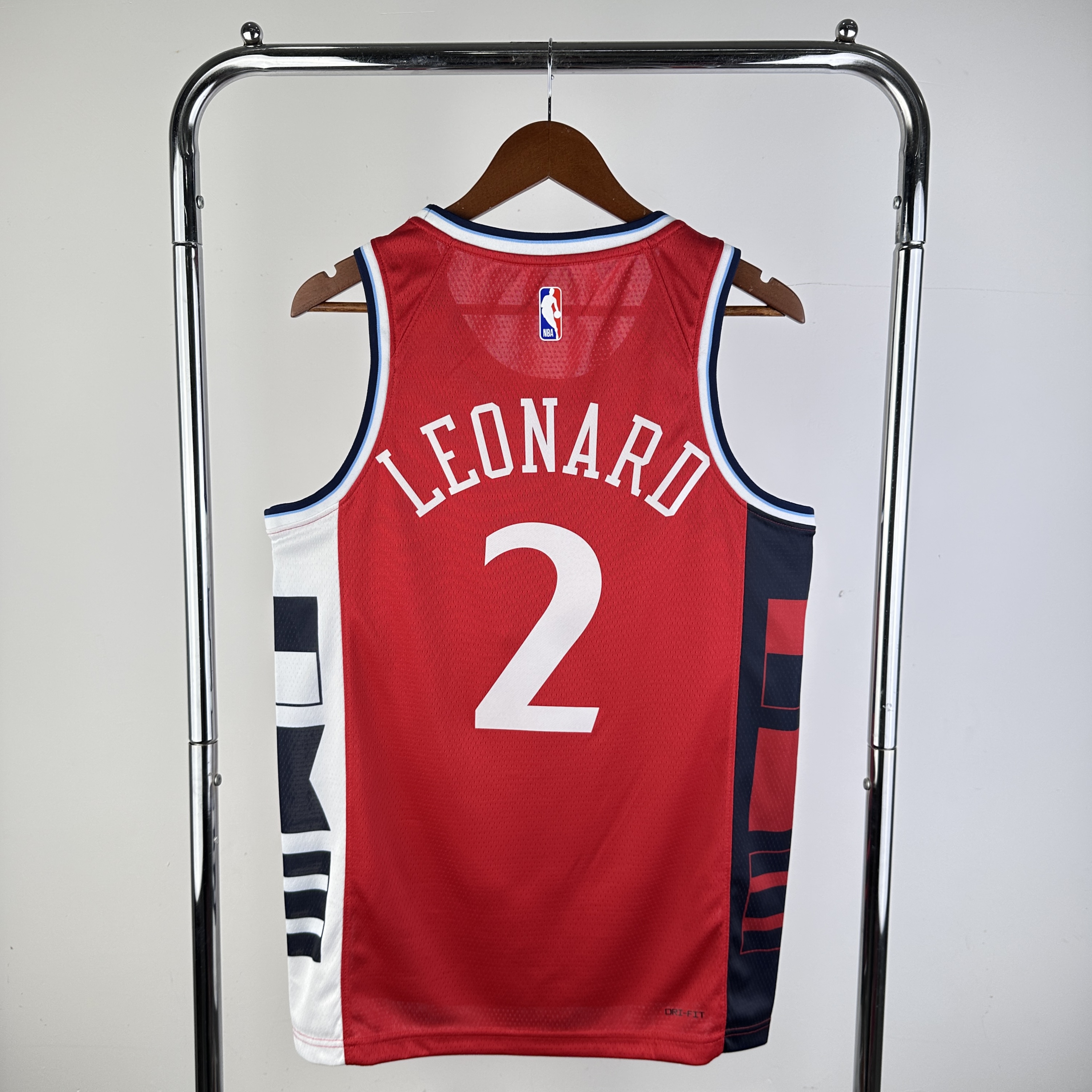 25 season Clippers Flyers limited red No. 2 Leonard
