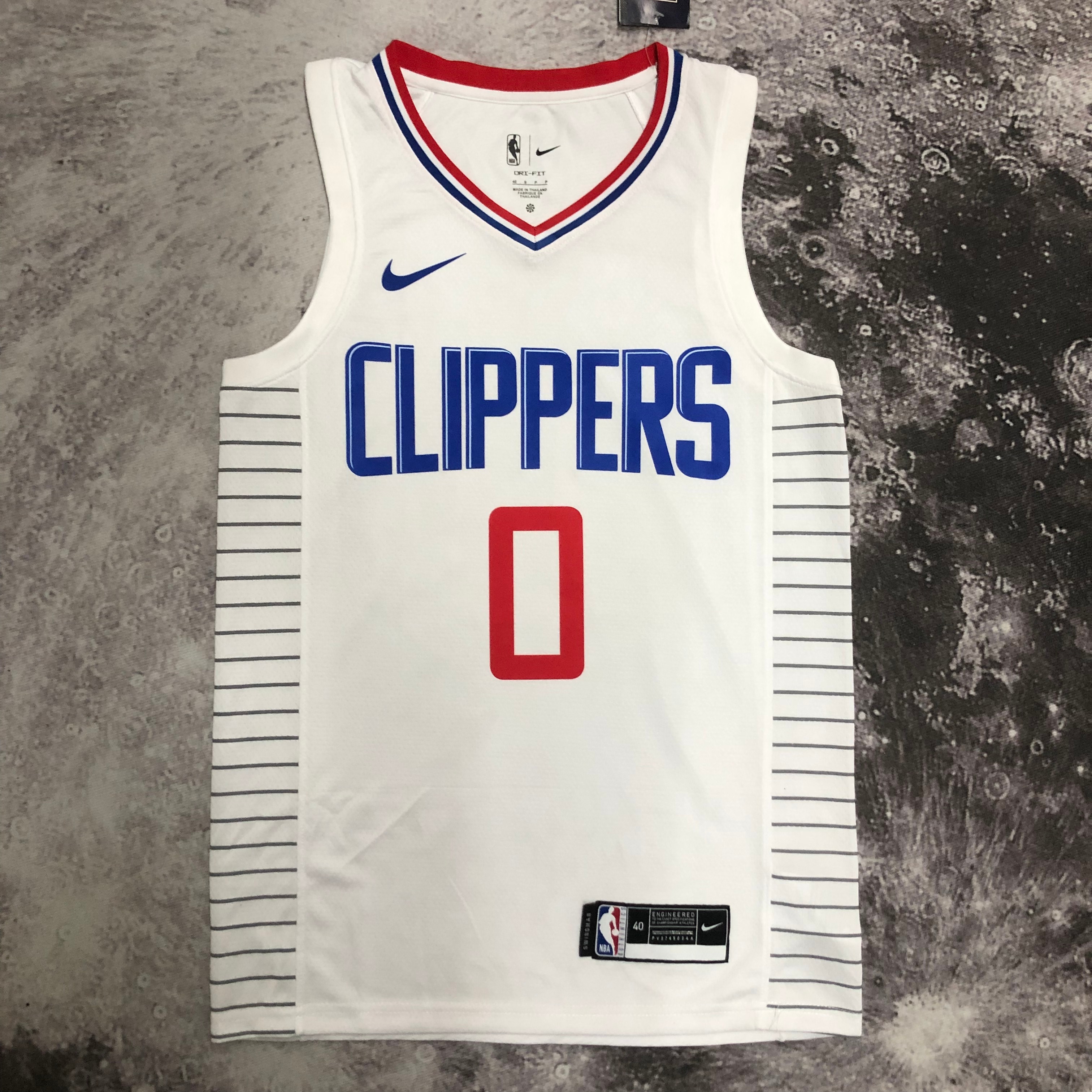The Clippers are limited to white No. 0 Westbrook