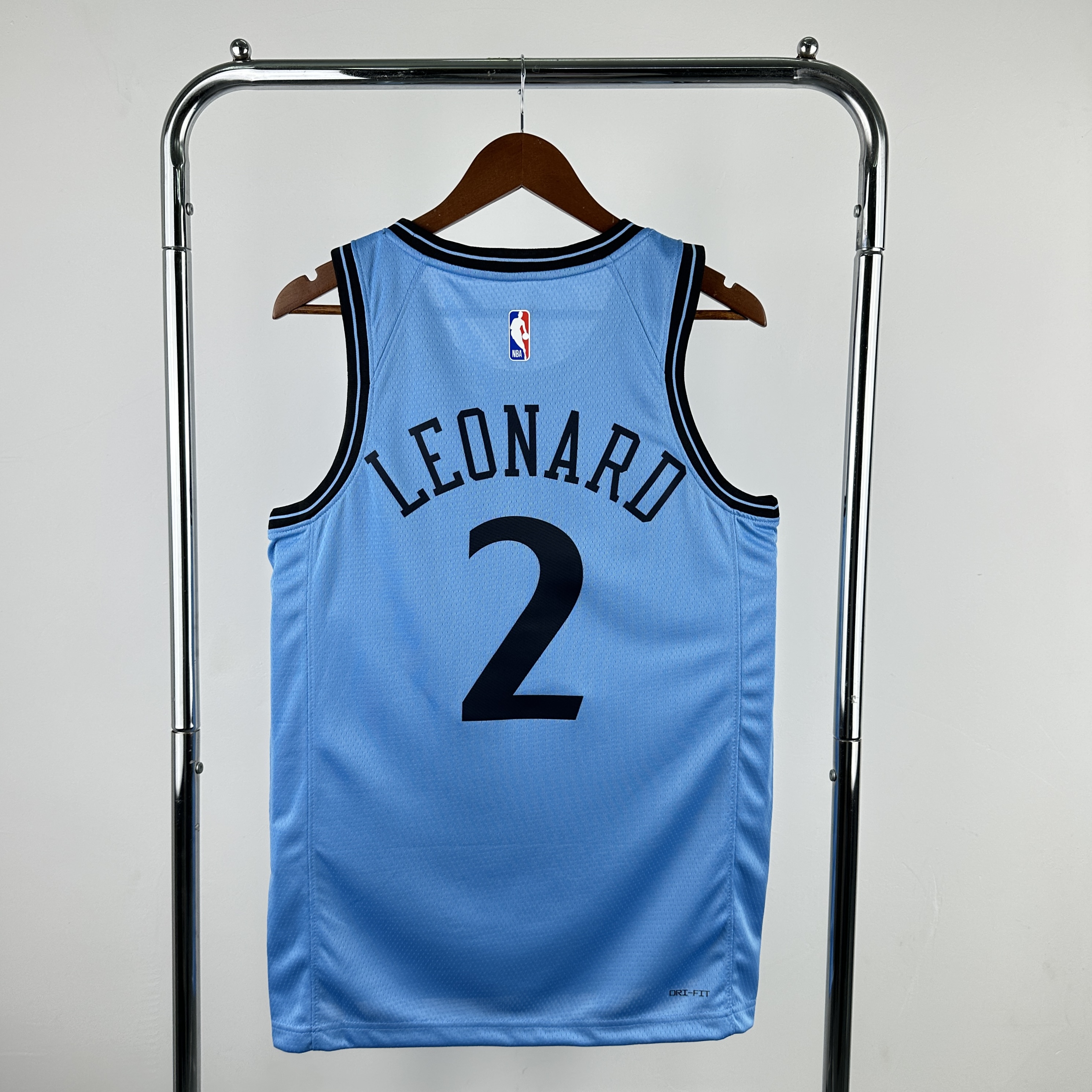 25 season Clippers City version of the No. 2 Leonard