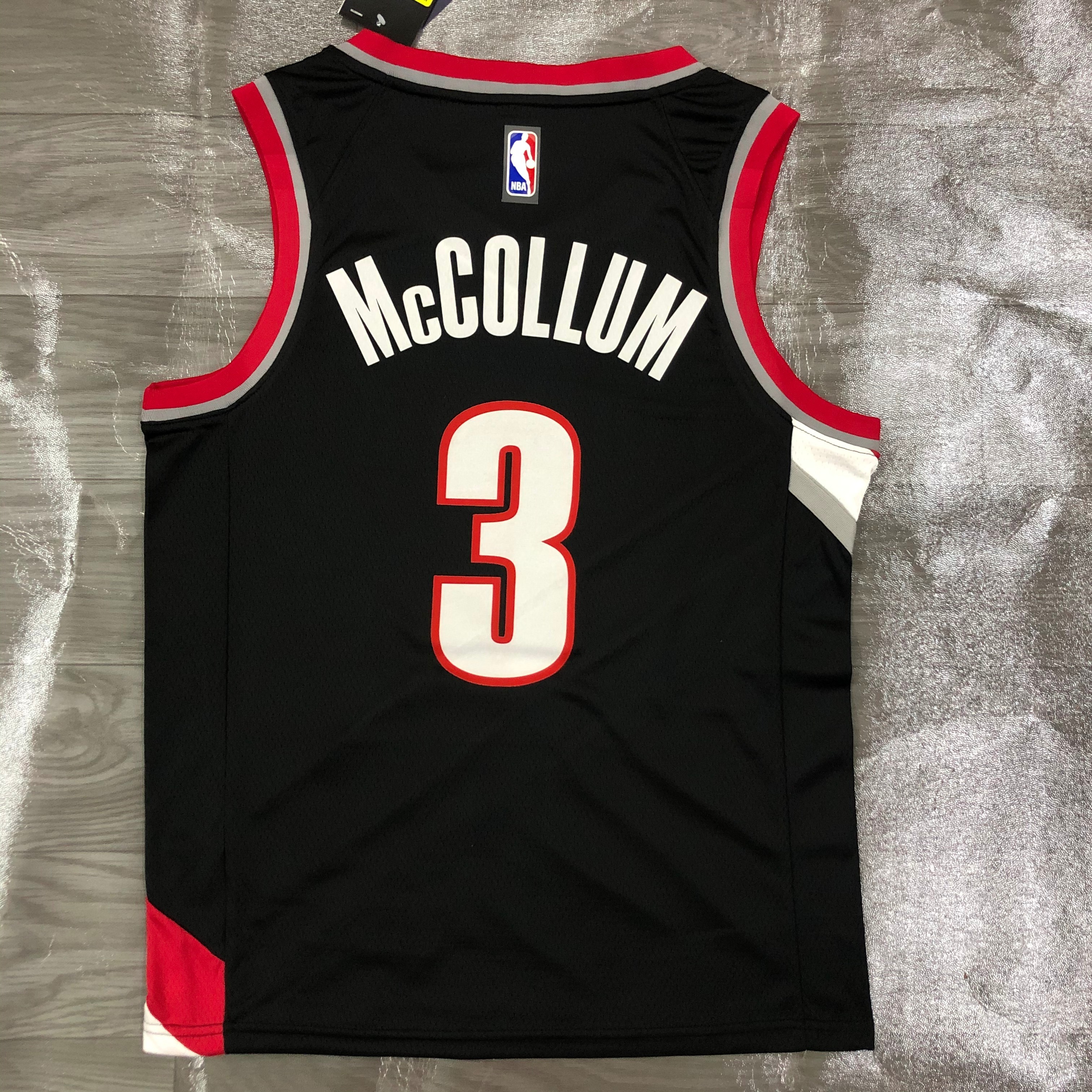 Season 21 Blazers black No. 3 McCollum